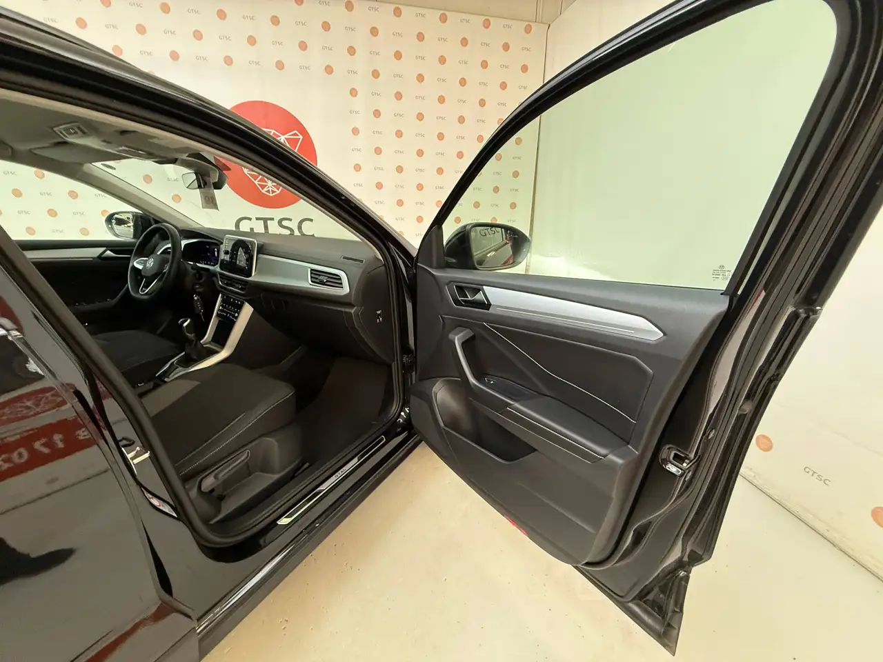 Volkswagen T-Roc 1.0 TSI GOAL Navi Carplay Lane assist ACC Travel assist, Verwarmde stoelen Inductief laden, миниатюра 29