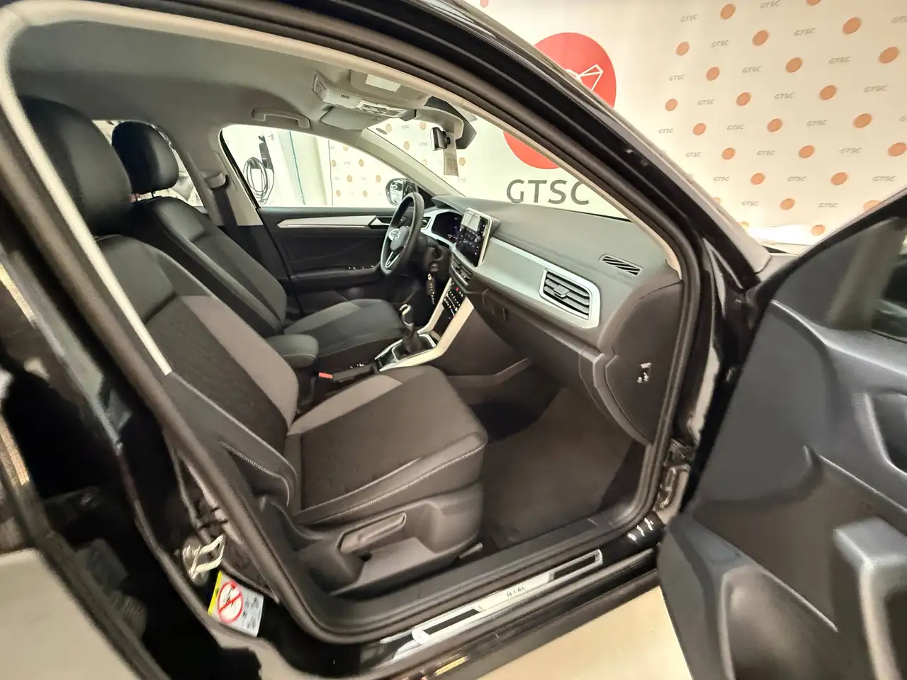 Volkswagen T-Roc 1.0 TSI GOAL Navi Carplay Lane assist ACC Travel assist, Verwarmde stoelen Inductief laden, миниатюра 30