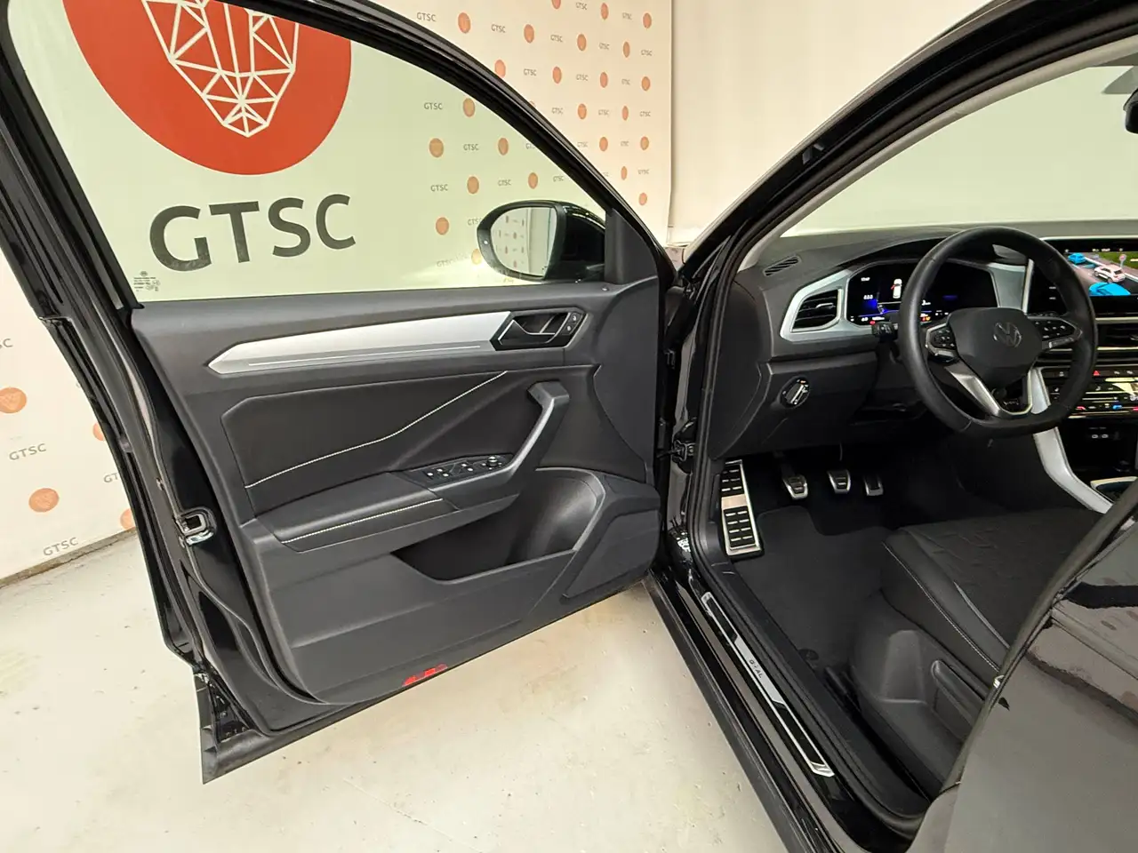 Volkswagen T-Roc 1.0 TSI GOAL Navi Carplay Lane assist ACC Travel assist, Verwarmde stoelen Inductief laden, миниатюра 13