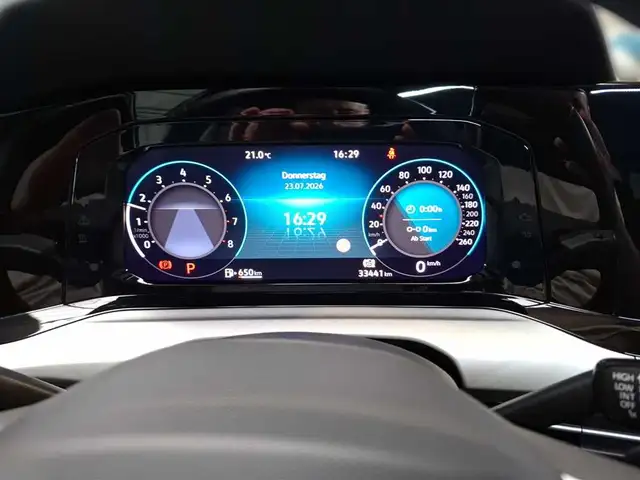 Volkswagen Golf view 10