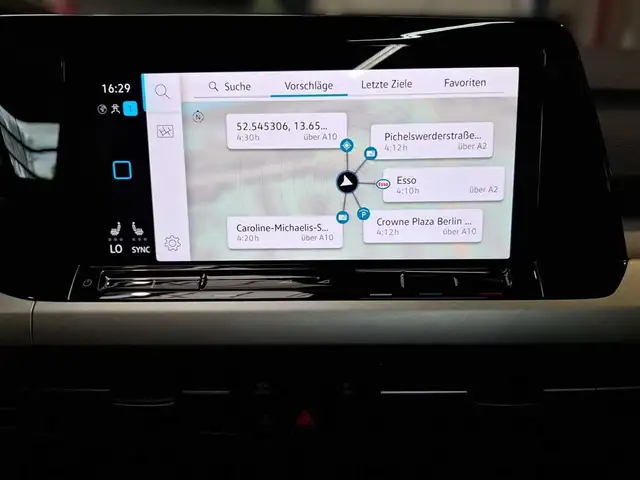 Volkswagen Golf view 11