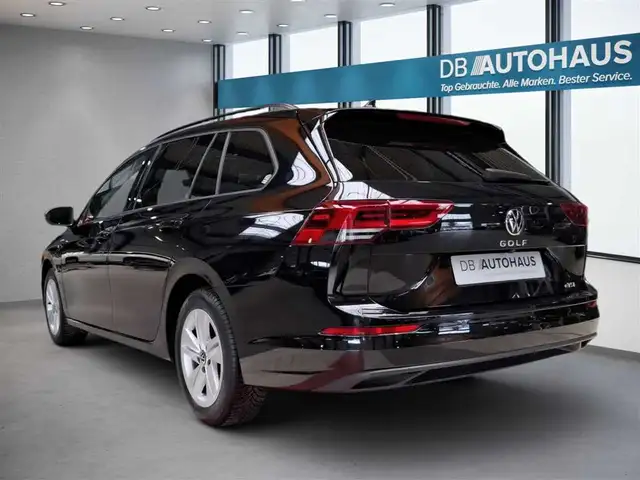 Volkswagen Golf view 6