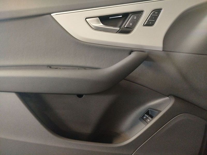 Audi Q7 55 TFSI e quattro  S-LINE HUD+PANO+AHK+MEMORY — photo 7
