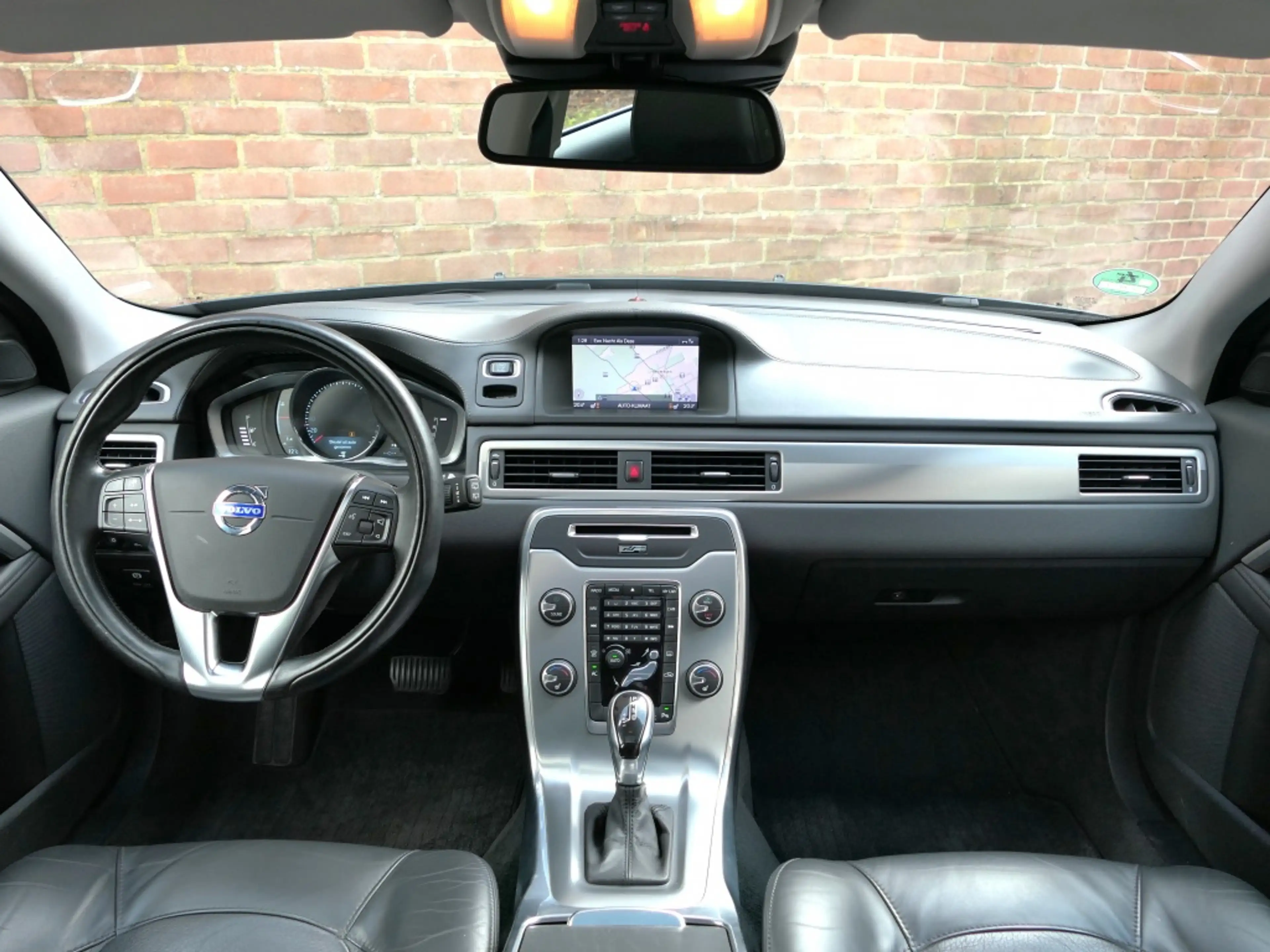 Volvo V70 3.0 T6 AWD Summum Schuifdak / Xenon / Trekhaak / P — photo 13