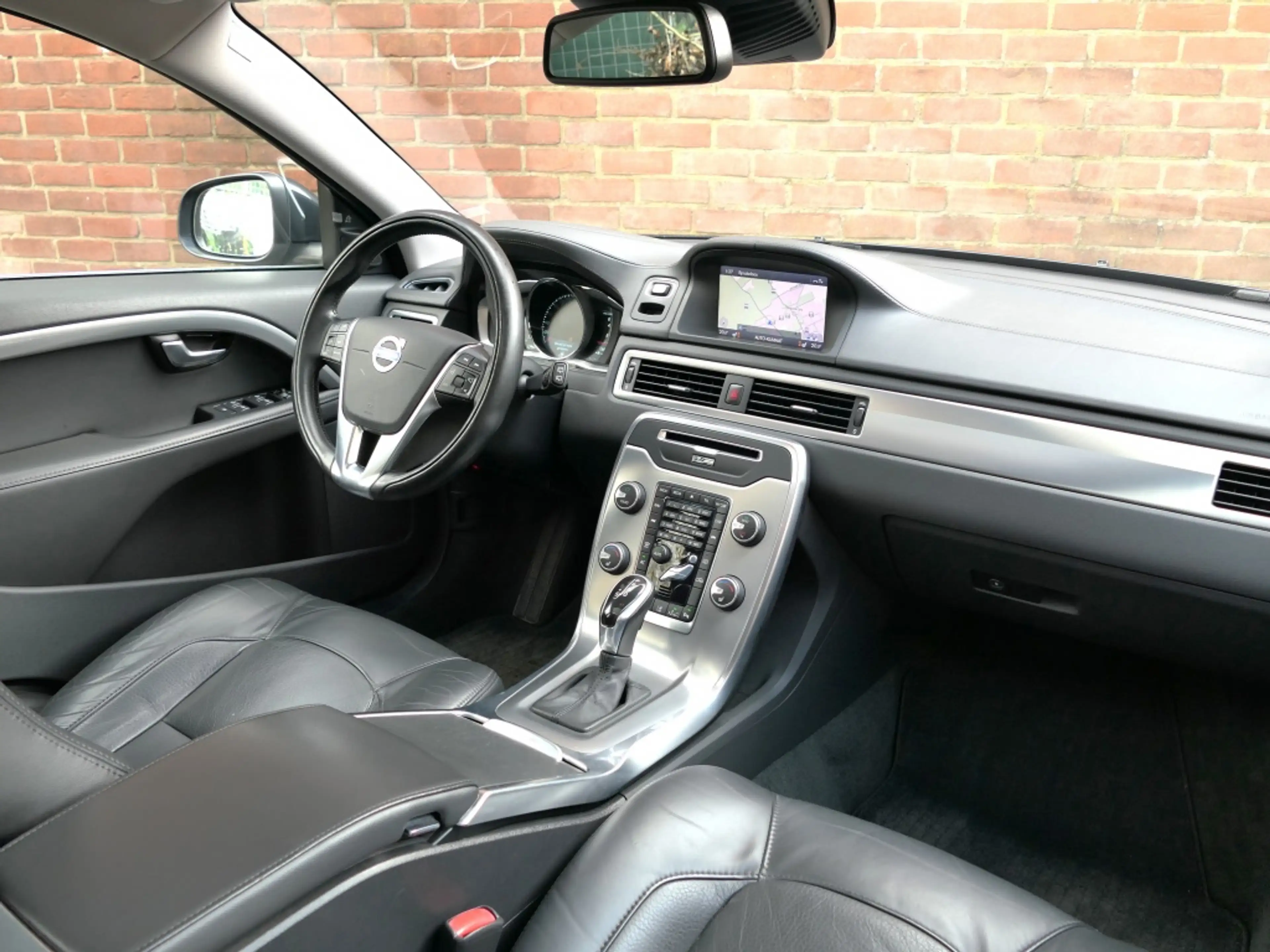 Volvo V70 3.0 T6 AWD Summum Schuifdak / Xenon / Trekhaak / P — photo 3