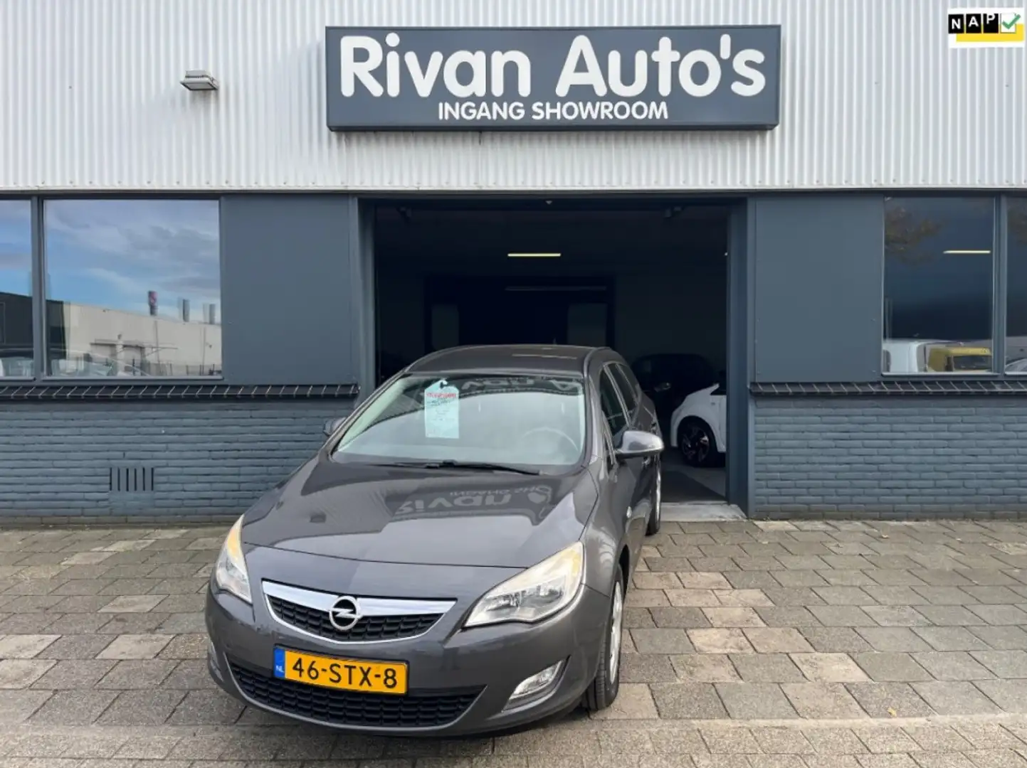 Opel Astra 1.4 BUSINESS EDITION Grijs - 1