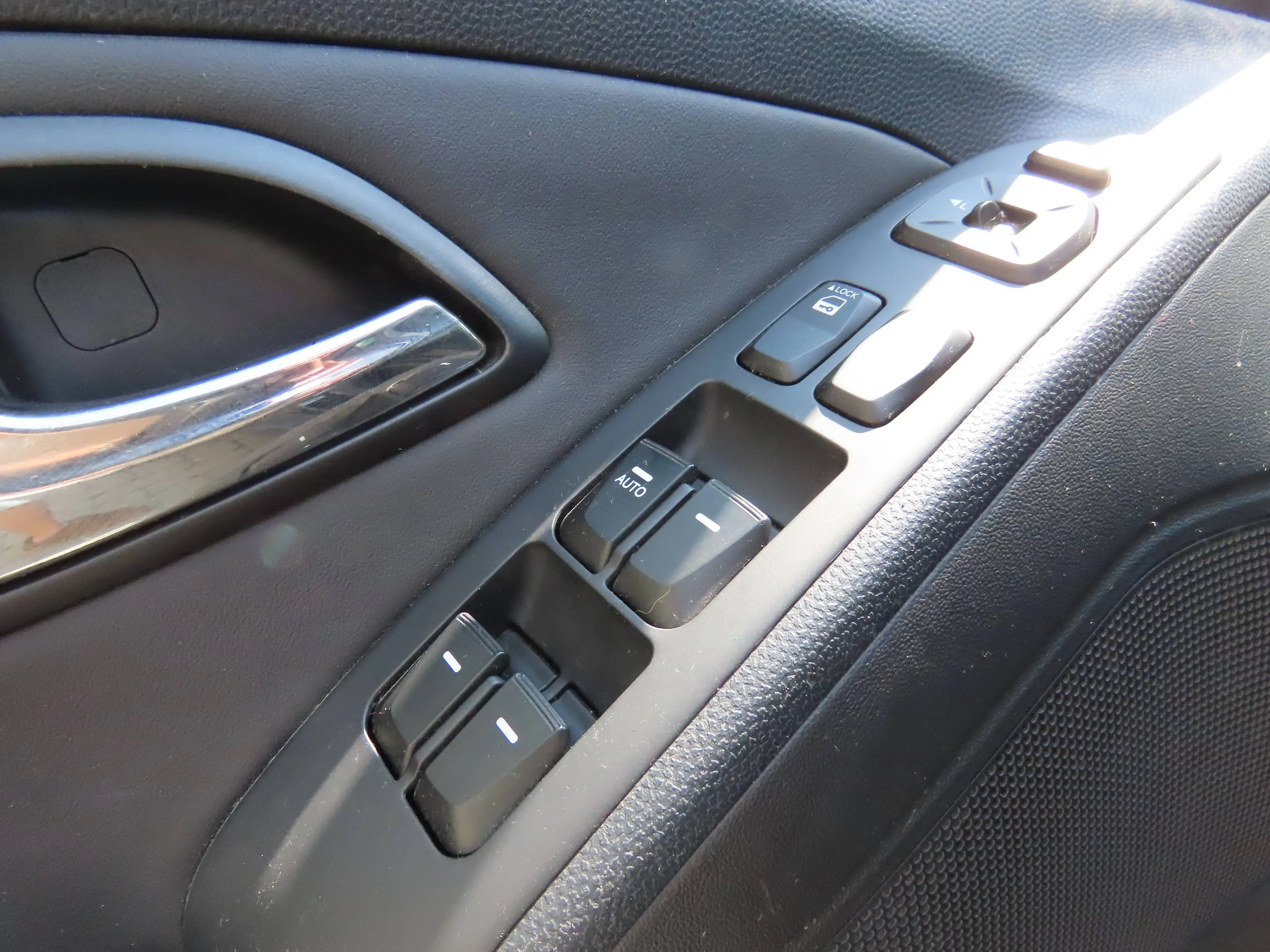 Hyundai iX35 iX35 1.6i 2WD Lounge — photo 14