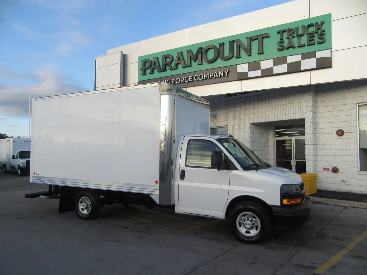 2023 Chevrolet Express 3500