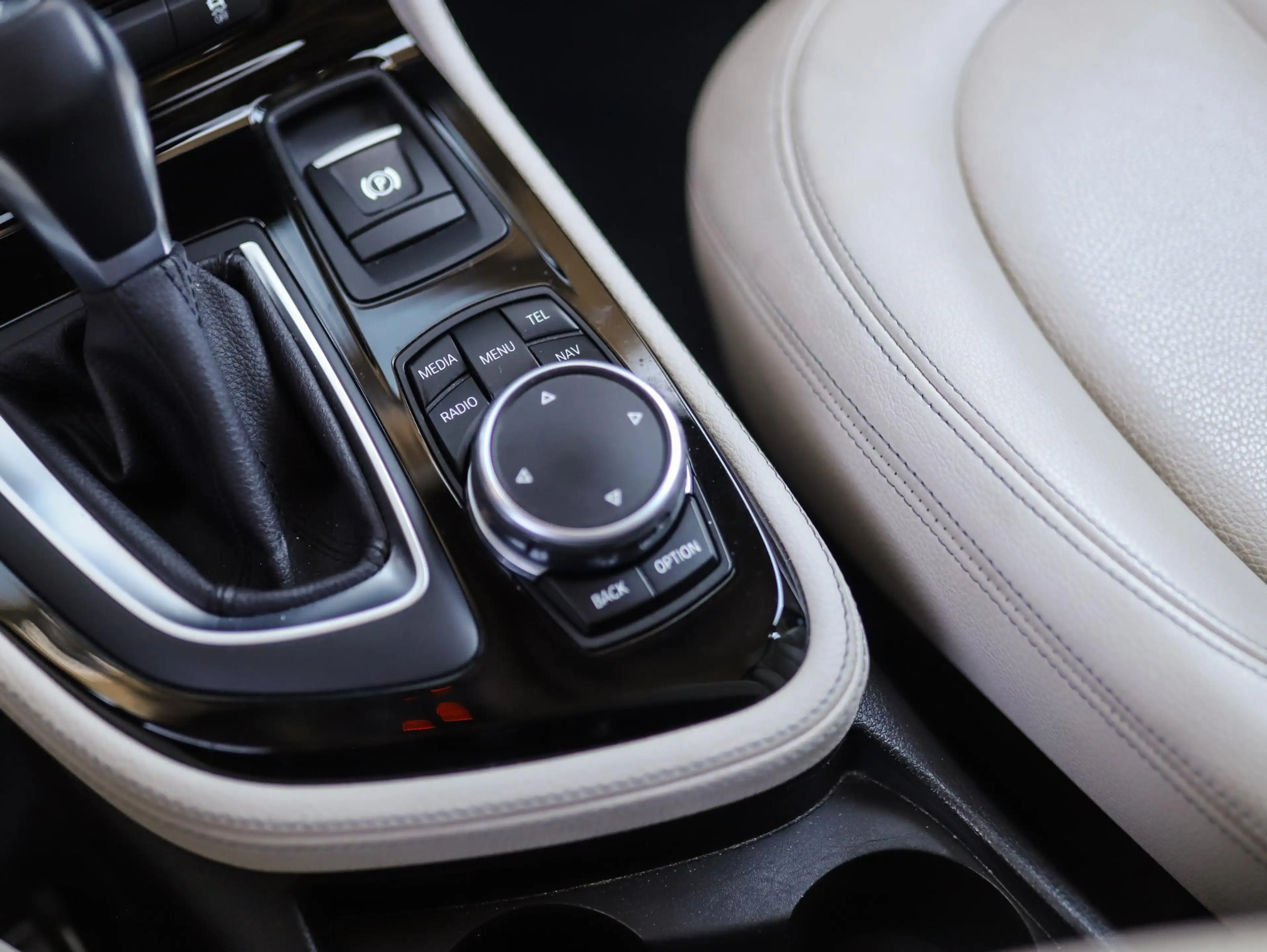 BMW 225 2-serie Active Tourer 225i xDrive High Executive | — photo 44