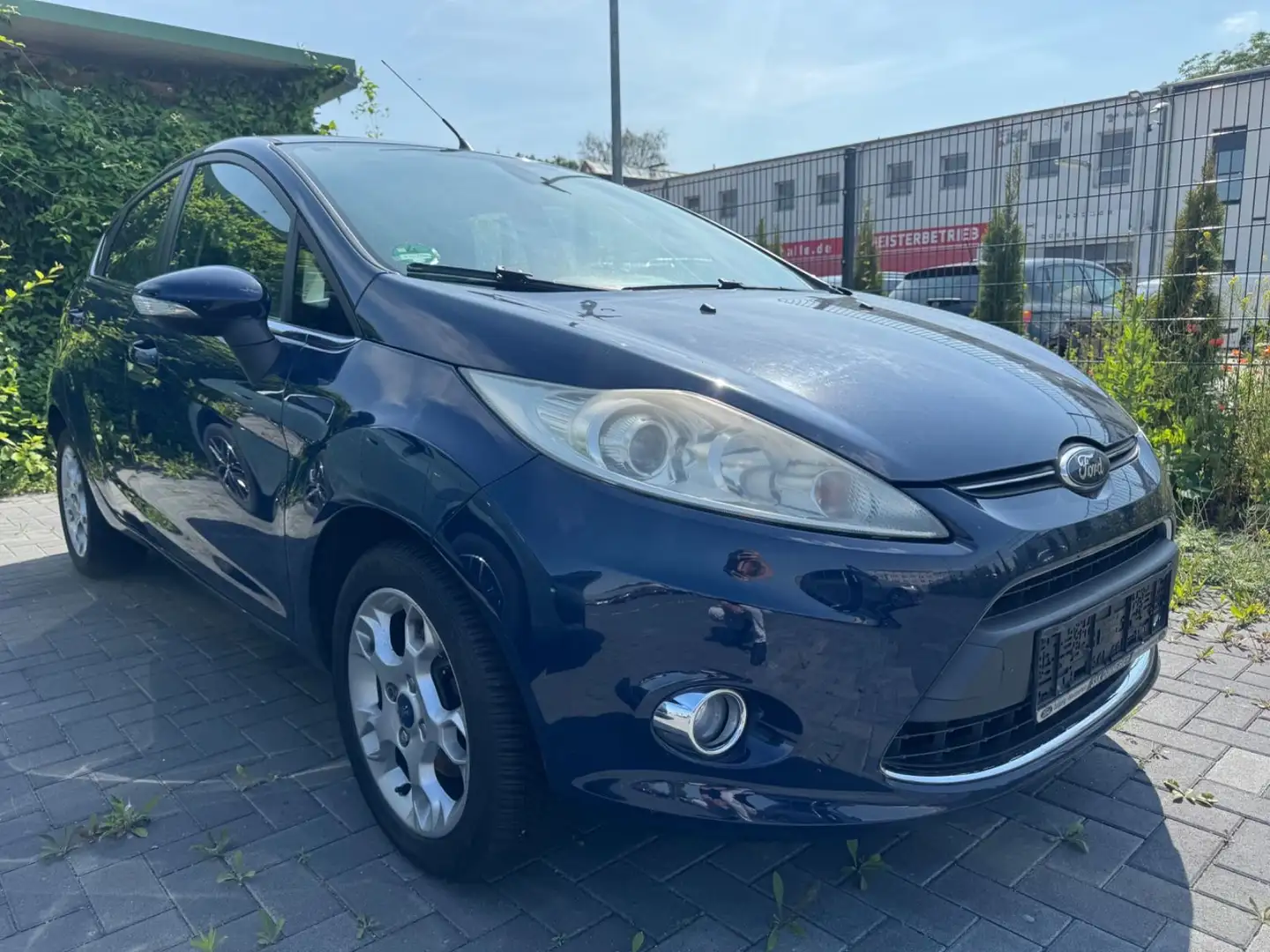 Ford Fiesta Titanium 1.4 Klima 5 türig Blauw - 1