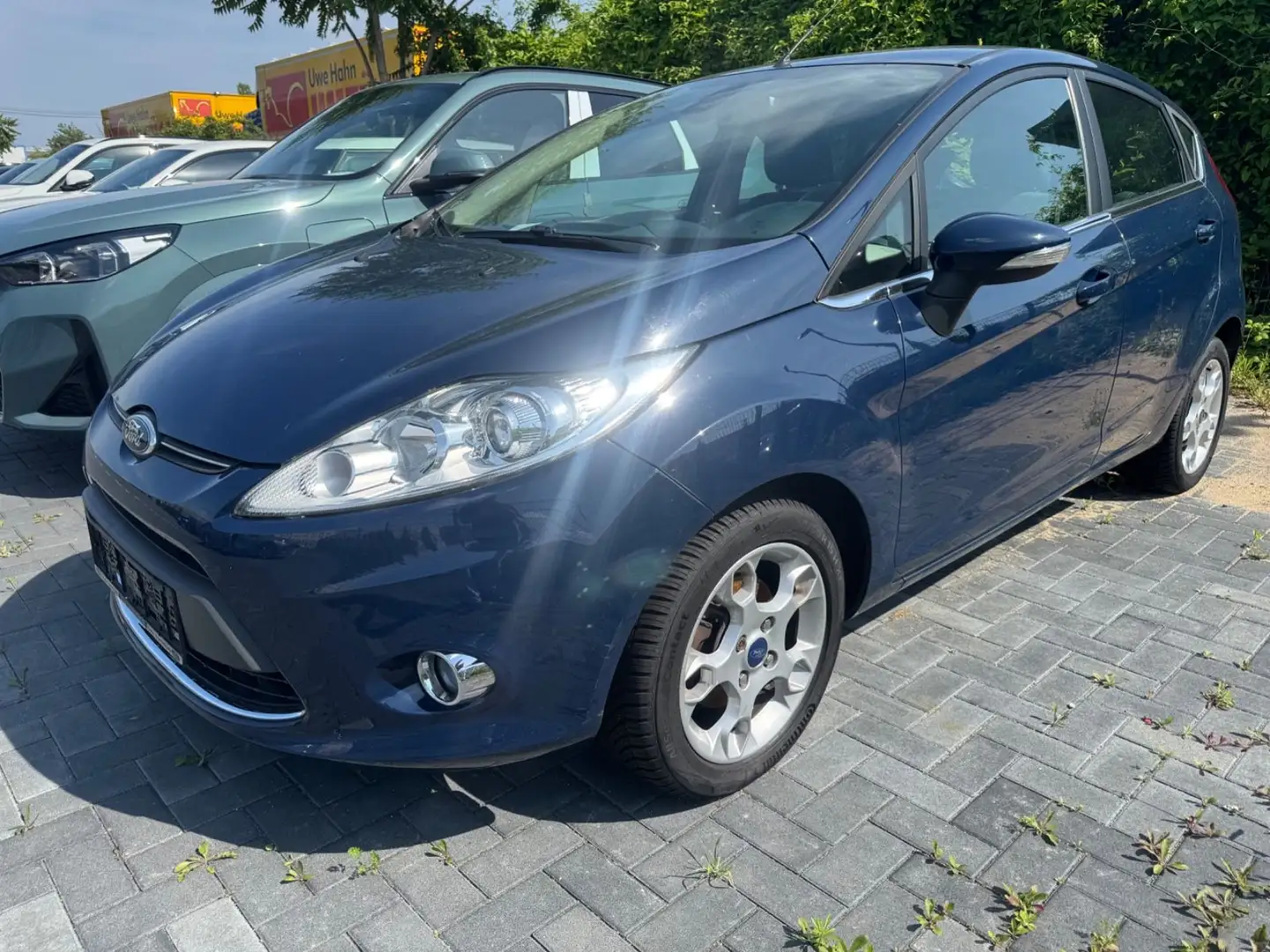 Ford Fiesta Titanium 1.4 Klima 5 türig Blauw - 2