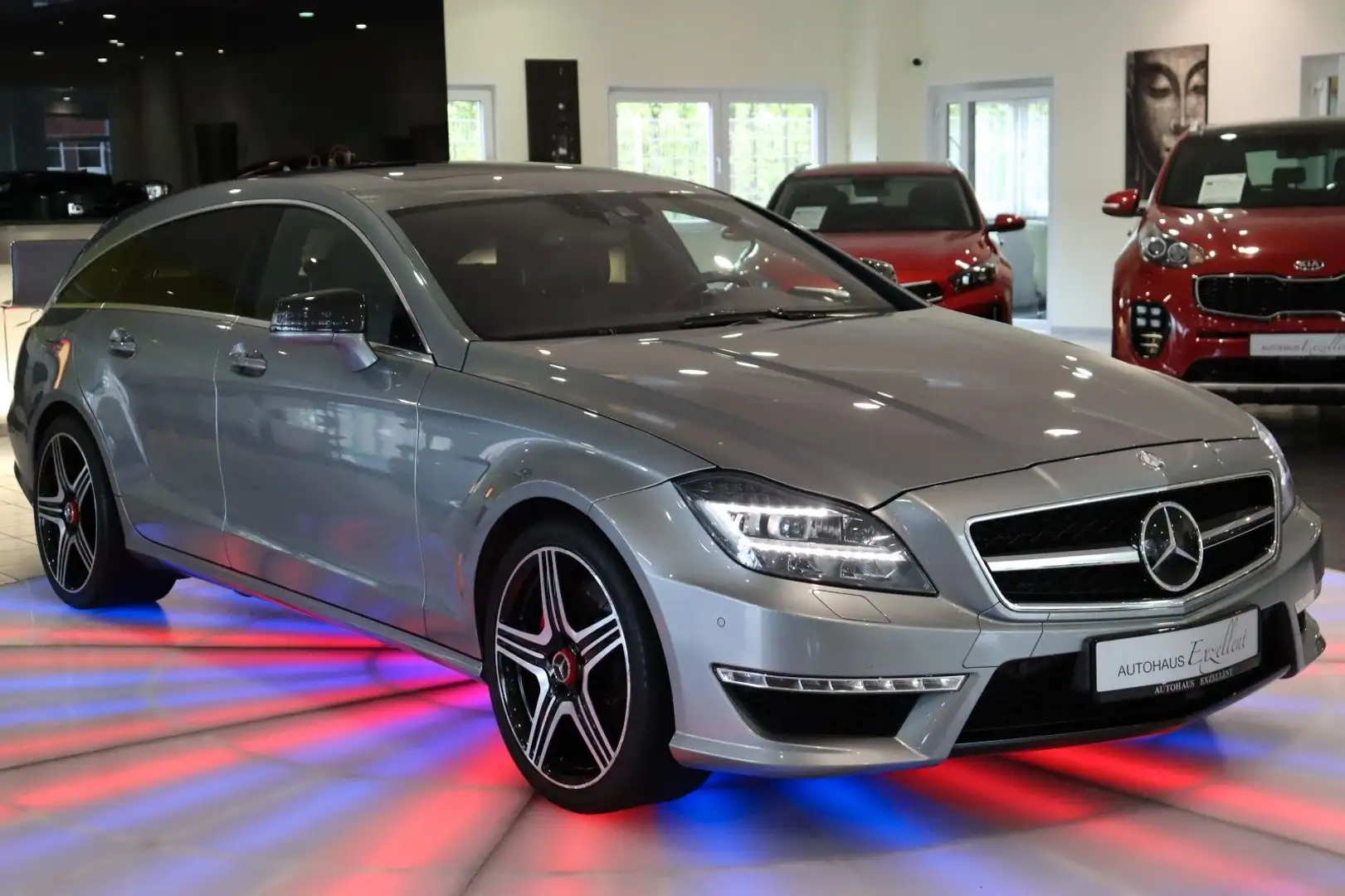 Mercedes-Benz CLS 63 AMG CLS 63 S AMG Shooting Brake BRABUS*CARBON*B&O*TV Argintiu - 2