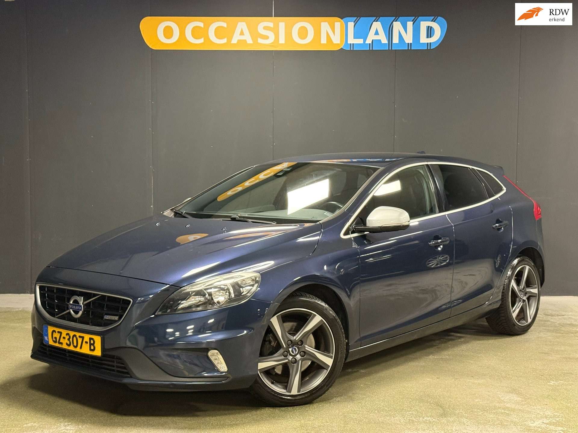 Volvo V40