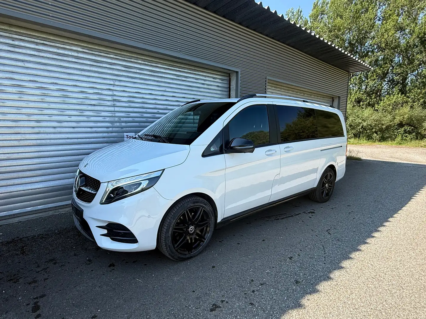 Mercedes-Benz V 300 V 300 d Kombi 4MATIC lang Avantgarde Aut. A-Edition Avantgarde A-Edition Weiß - 2