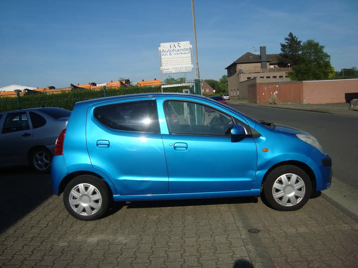 Nissan Pixo 1.0 Modrá - 2