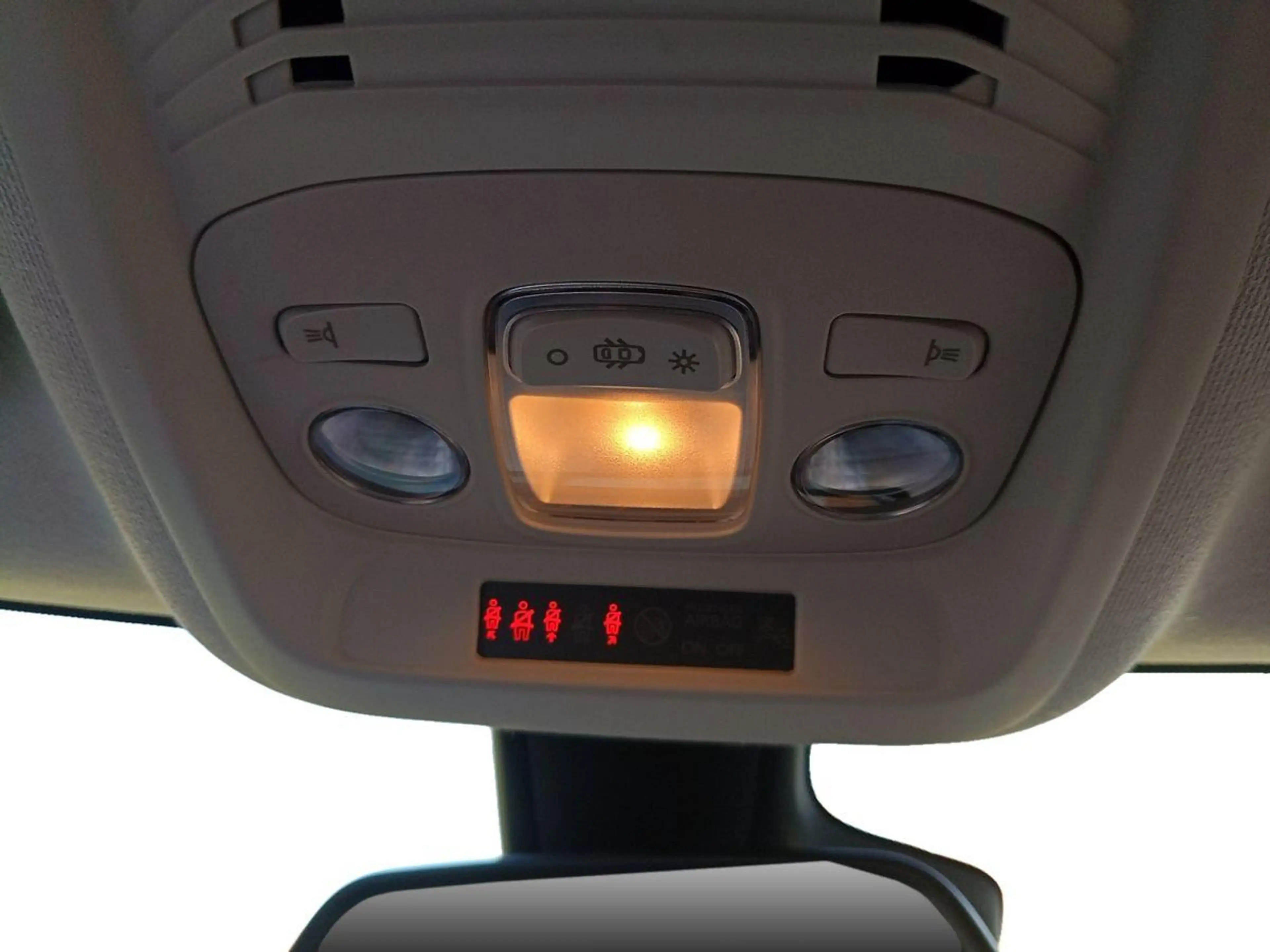 Citroen C3 Aircross 1.2 12V e-THP / PureTech — photo 12