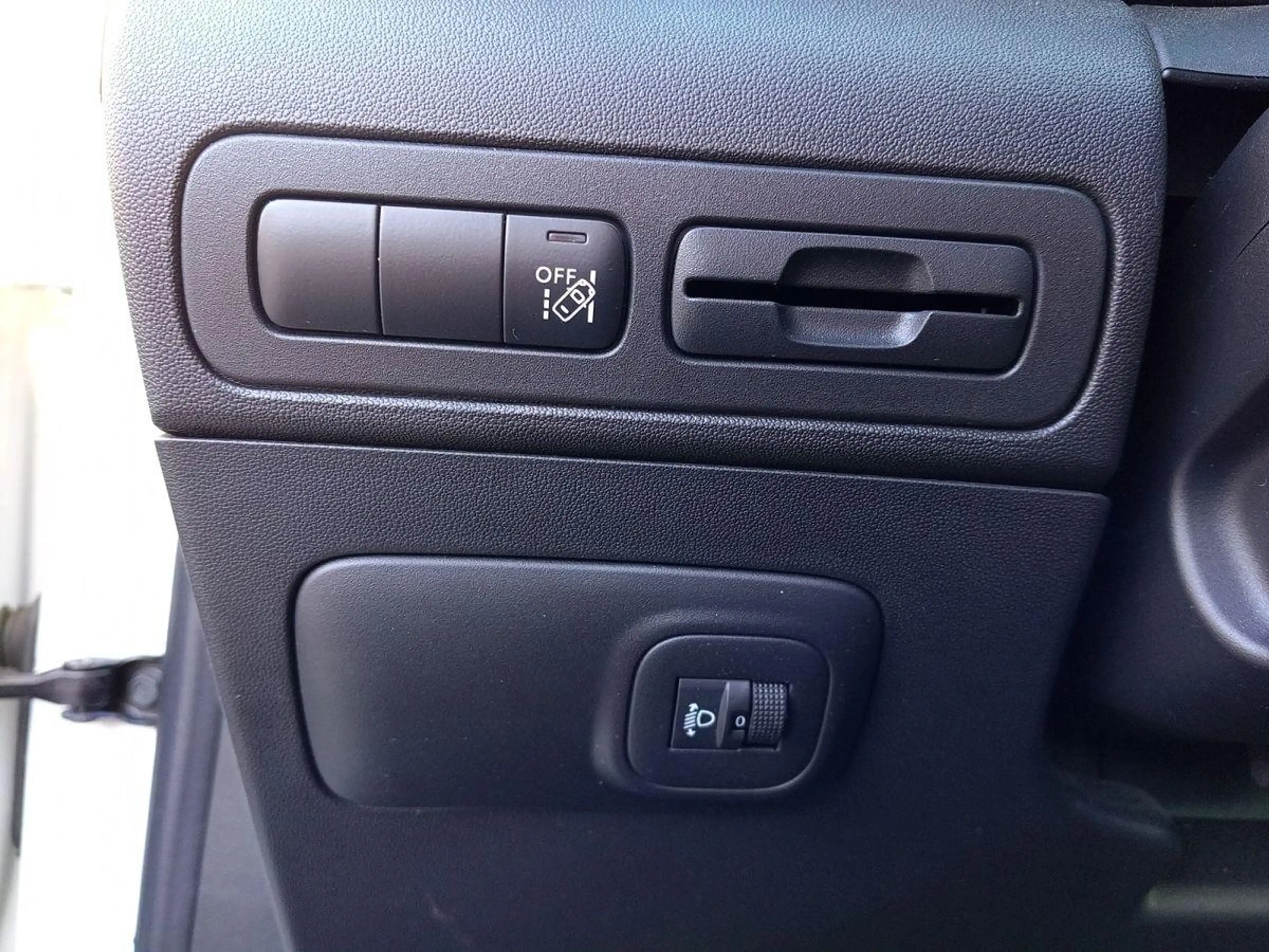 Citroen C3 Aircross 1.2 12V e-THP / PureTech — photo 10