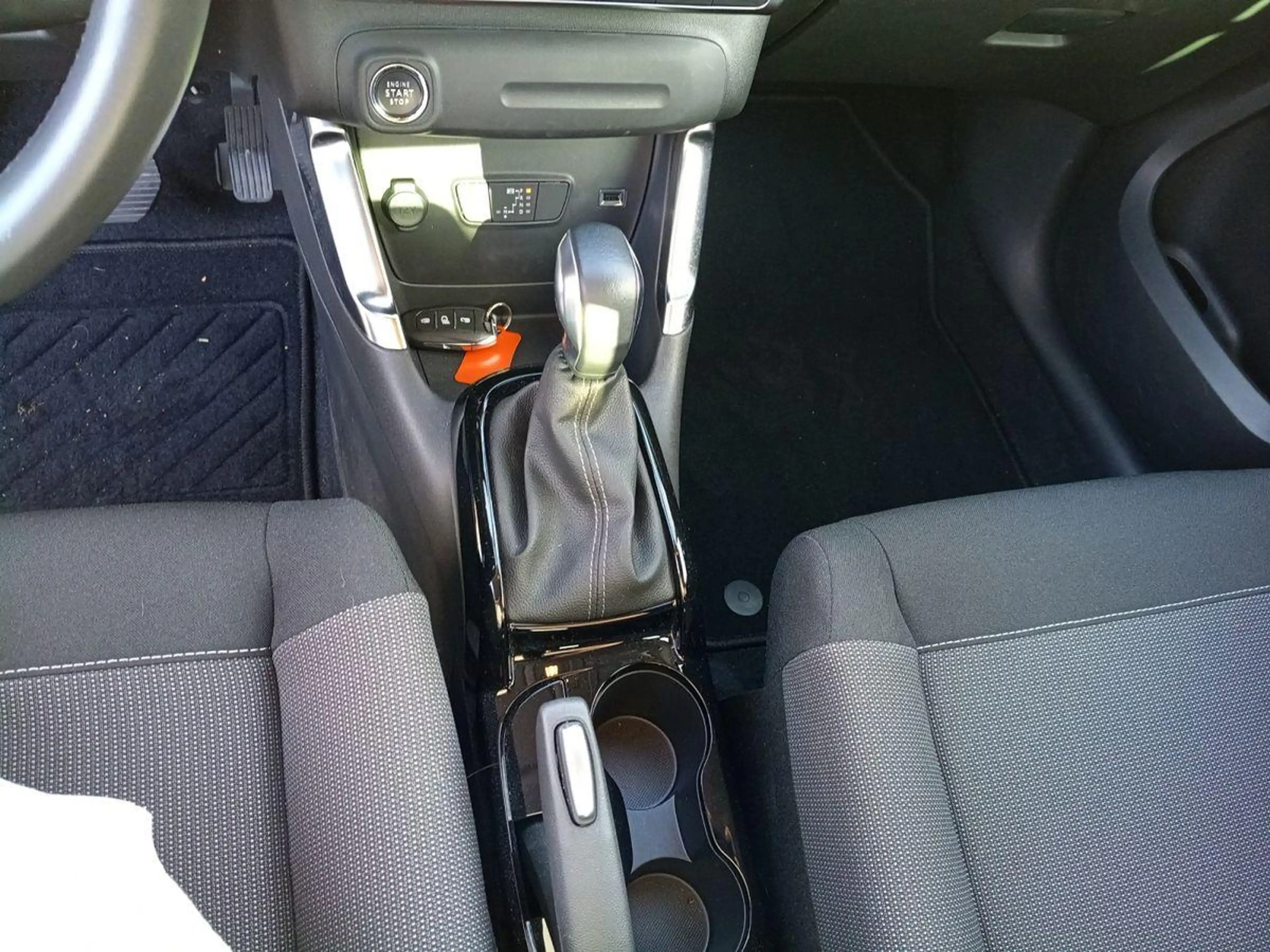 Citroen C3 Aircross 1.2 12V e-THP / PureTech — photo 9