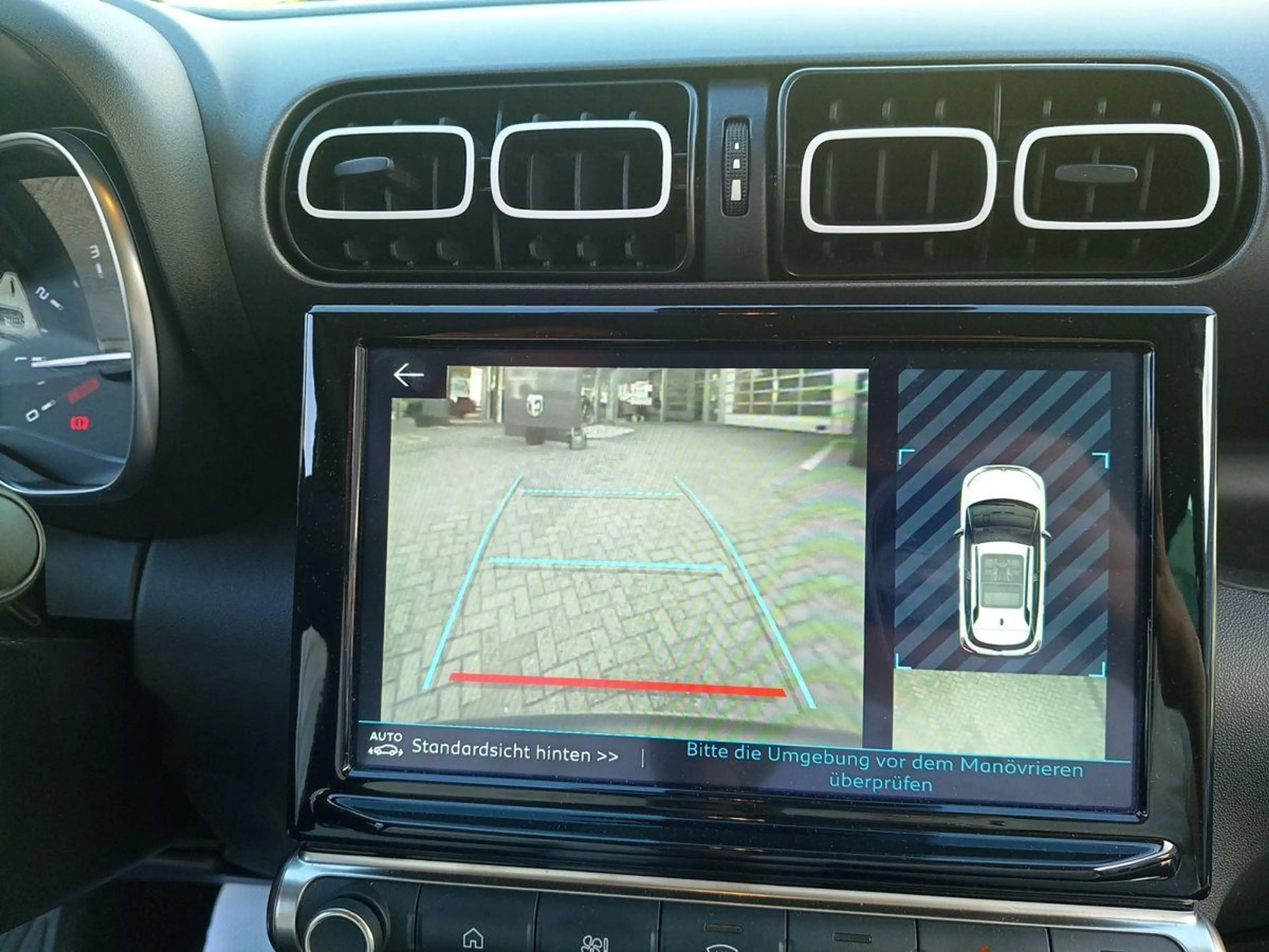 Citroen C3 Aircross 1.2 12V e-THP / PureTech — photo 13