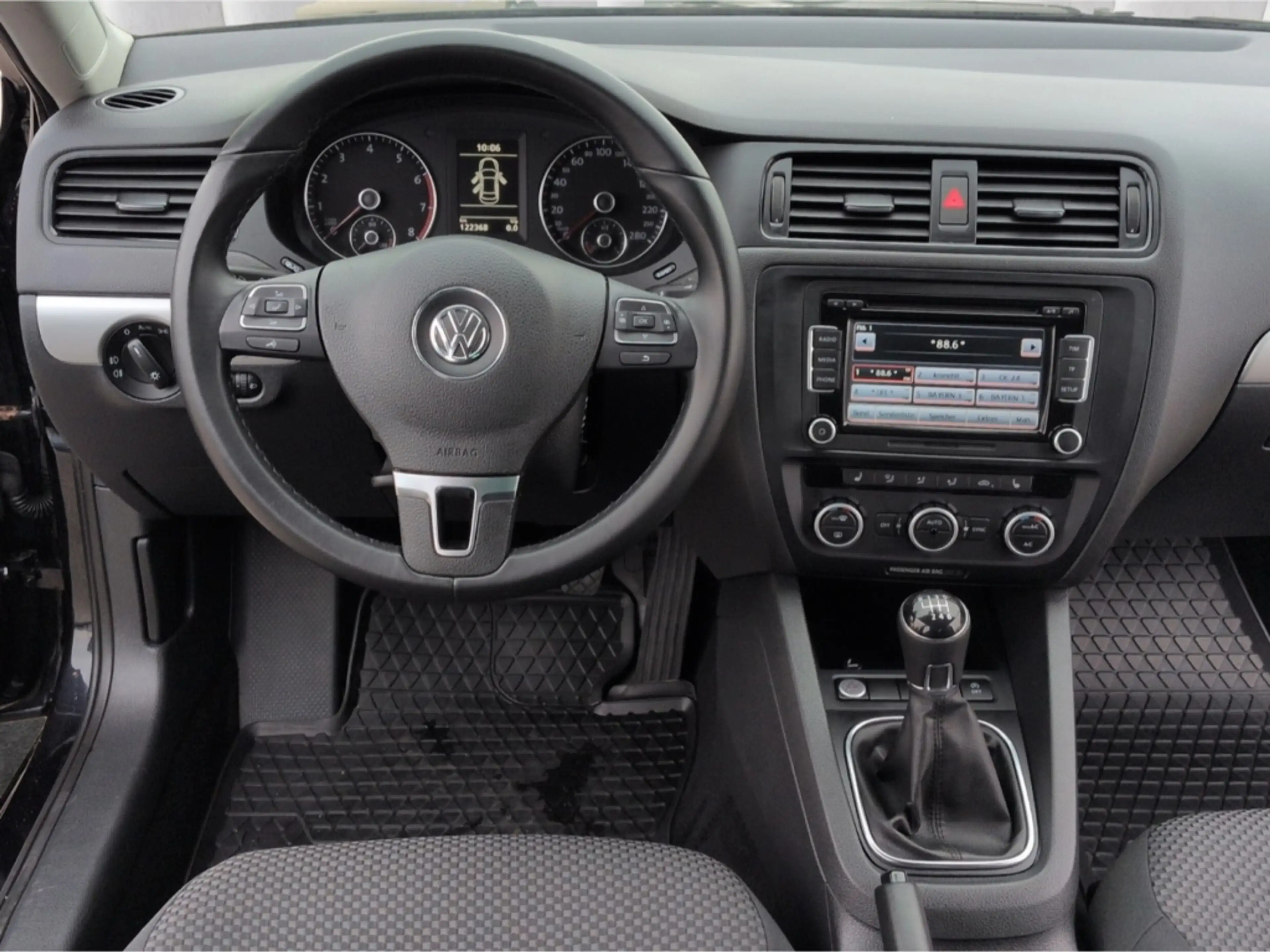 Volkswagen Jetta Trendline 1.2TSI*2Z-Klima SHZ Keyless PDC — photo 6