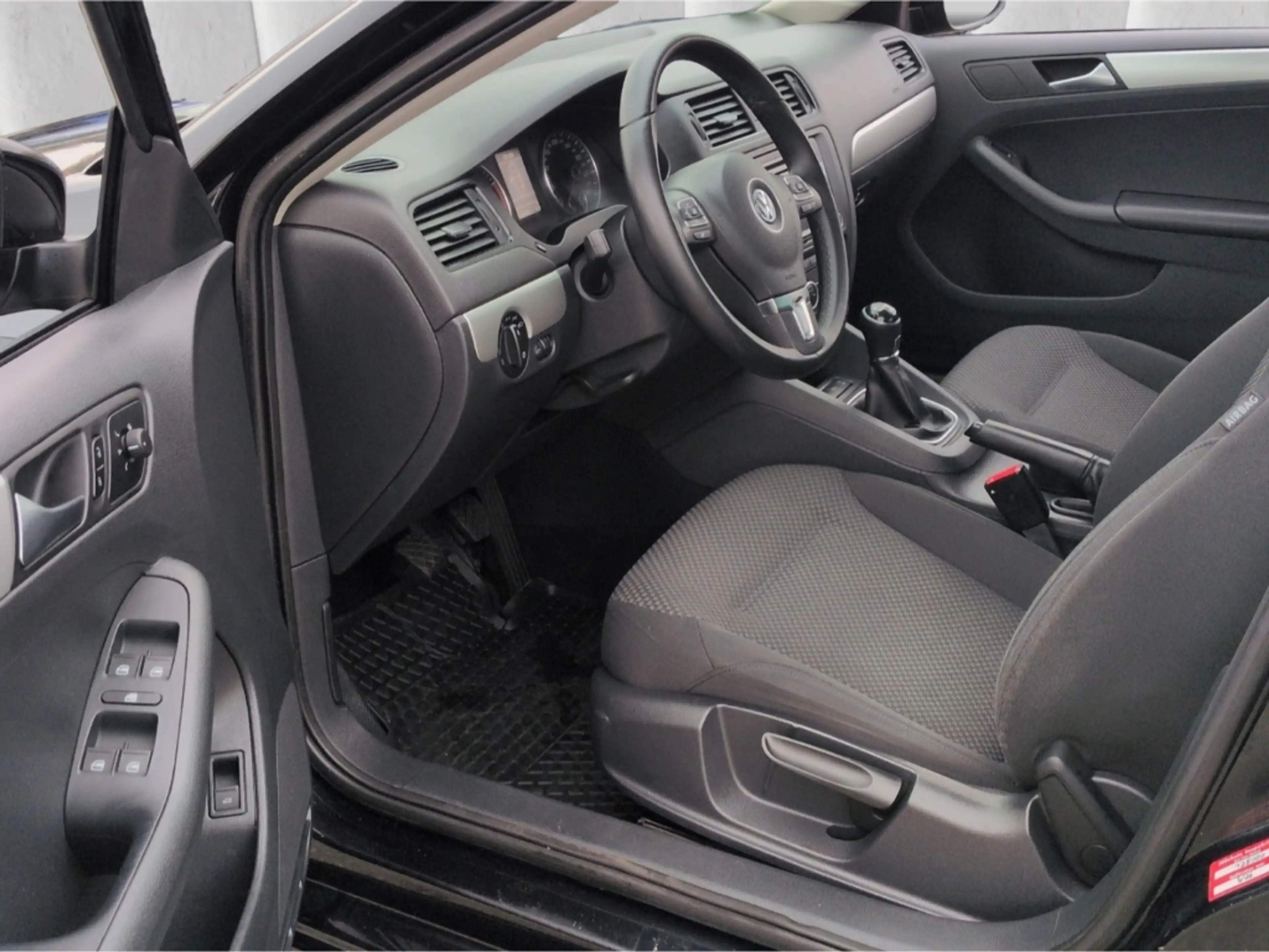 Volkswagen Jetta Trendline 1.2TSI*2Z-Klima SHZ Keyless PDC — photo 5