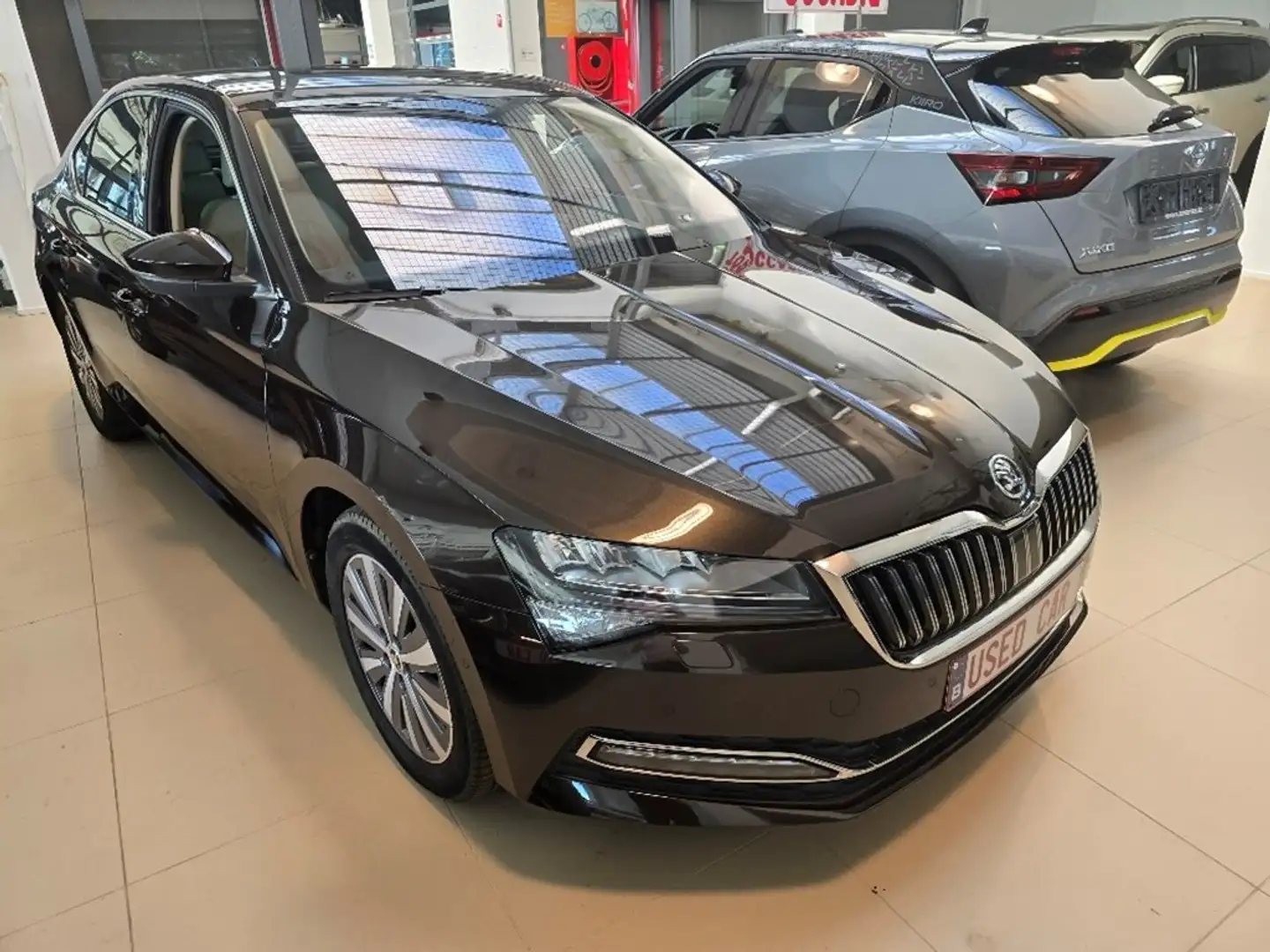 Skoda Superb 1.5 TSI MT6 Noir - 2