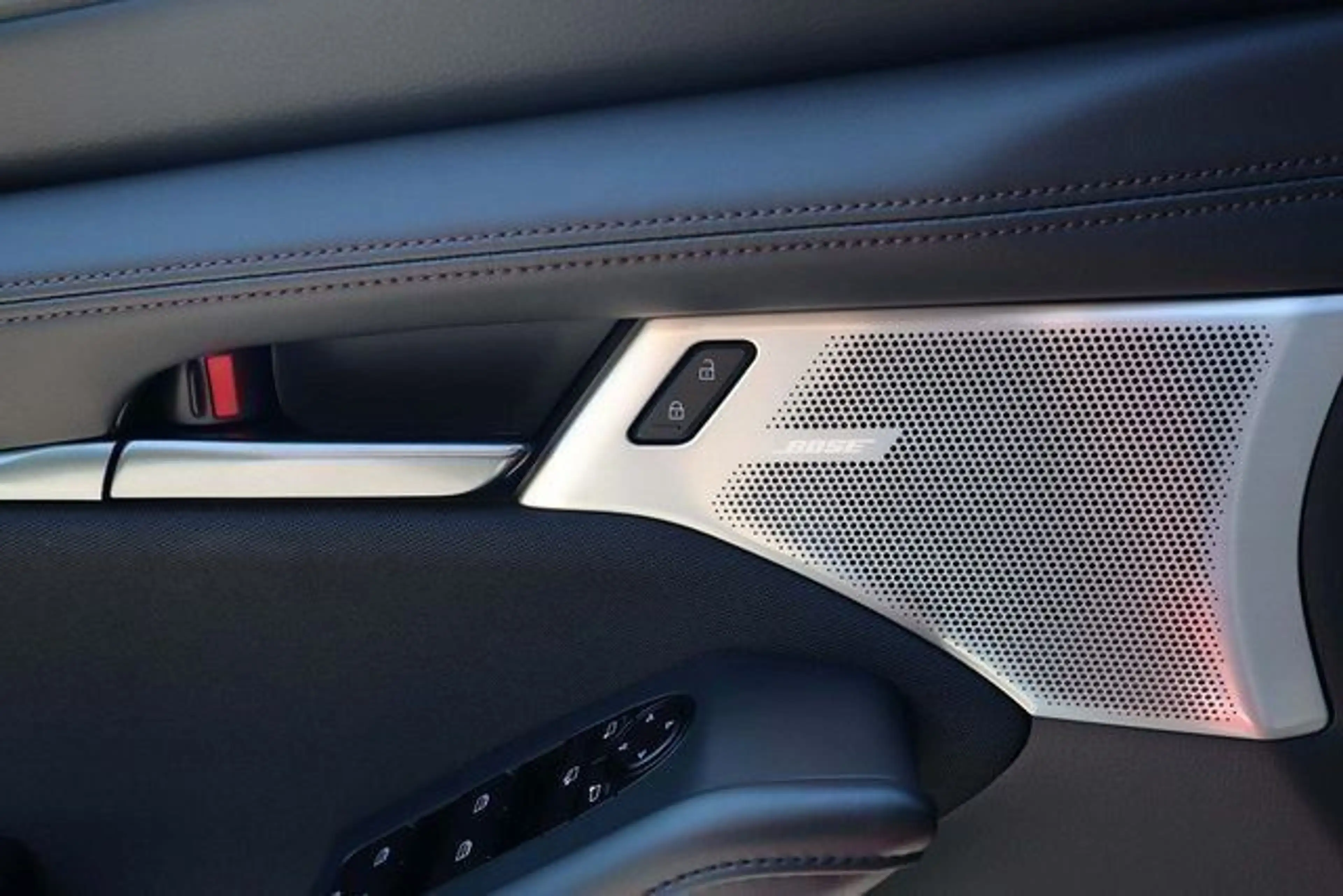 Mazda 3 Exclusive-Line 2.5l BOSE/MATRIX/HUD/360° — photo 13