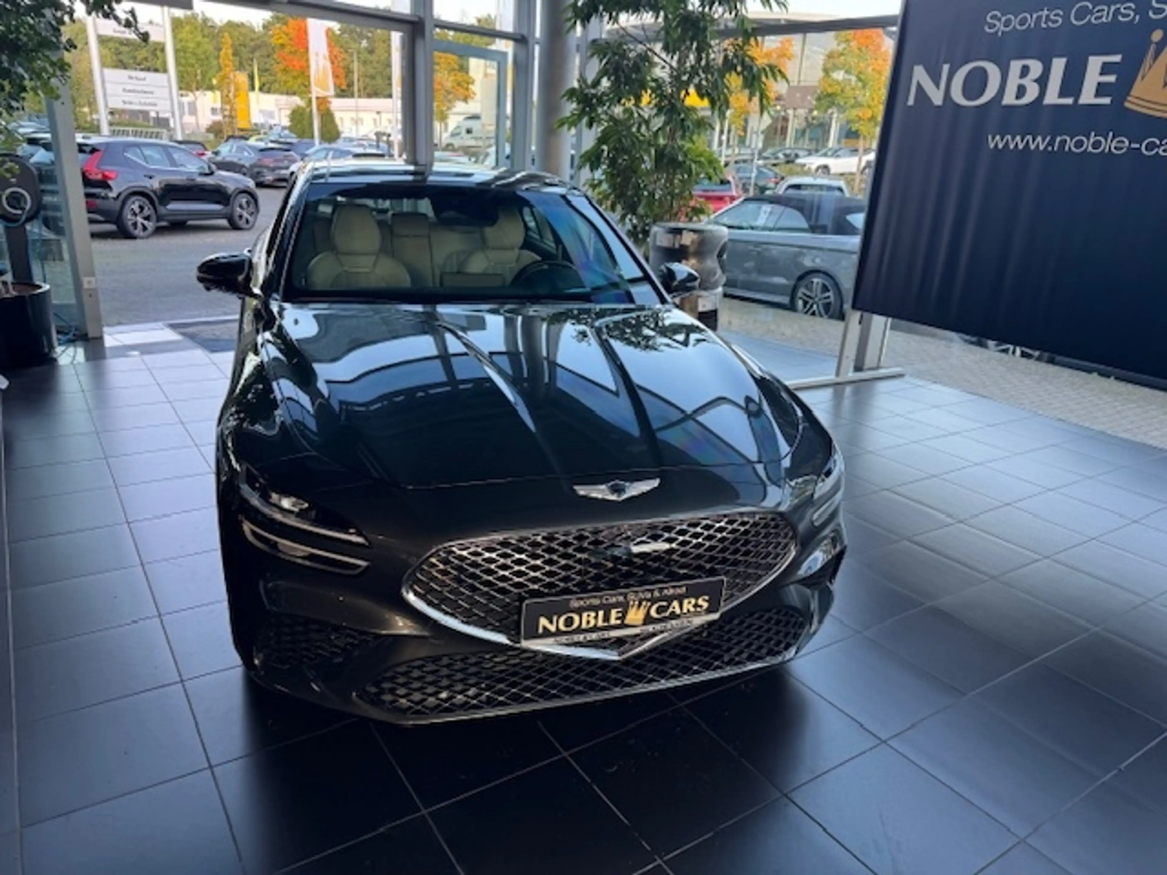 Genesis G70 Shooting Brake Luxury AWD PANO 360° HUD — photo 5