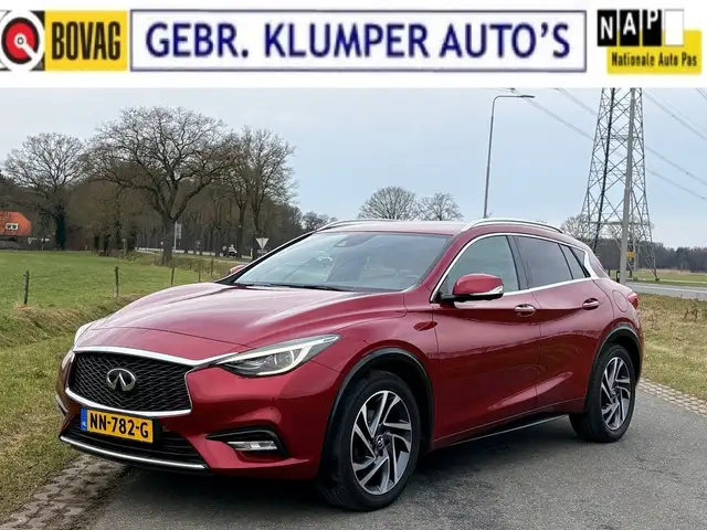 Infiniti Q30 1.6t Premium Tech Aut., Full Option, 2e Eig., LED