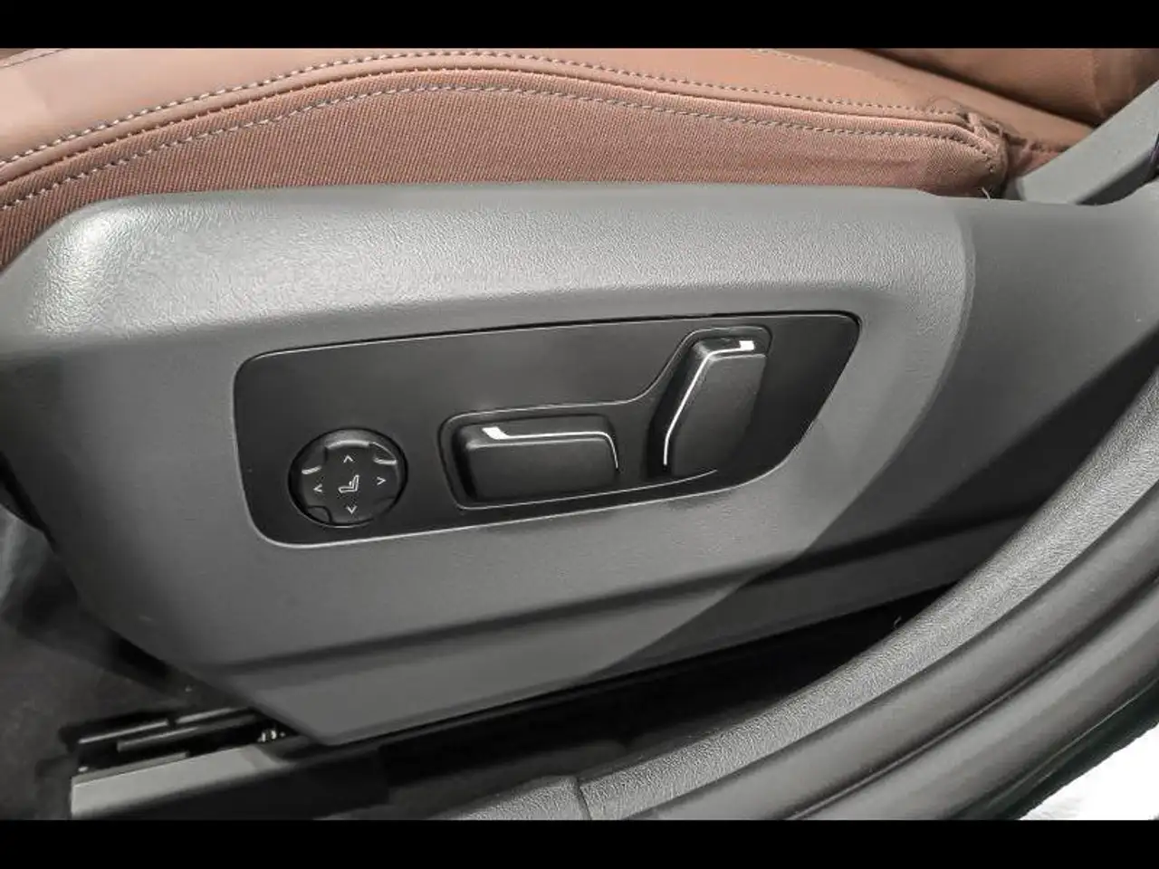 BMW i5 MPACKPRO DASS+ 360CAM TH H&K COMFORT, миниатюра 20
