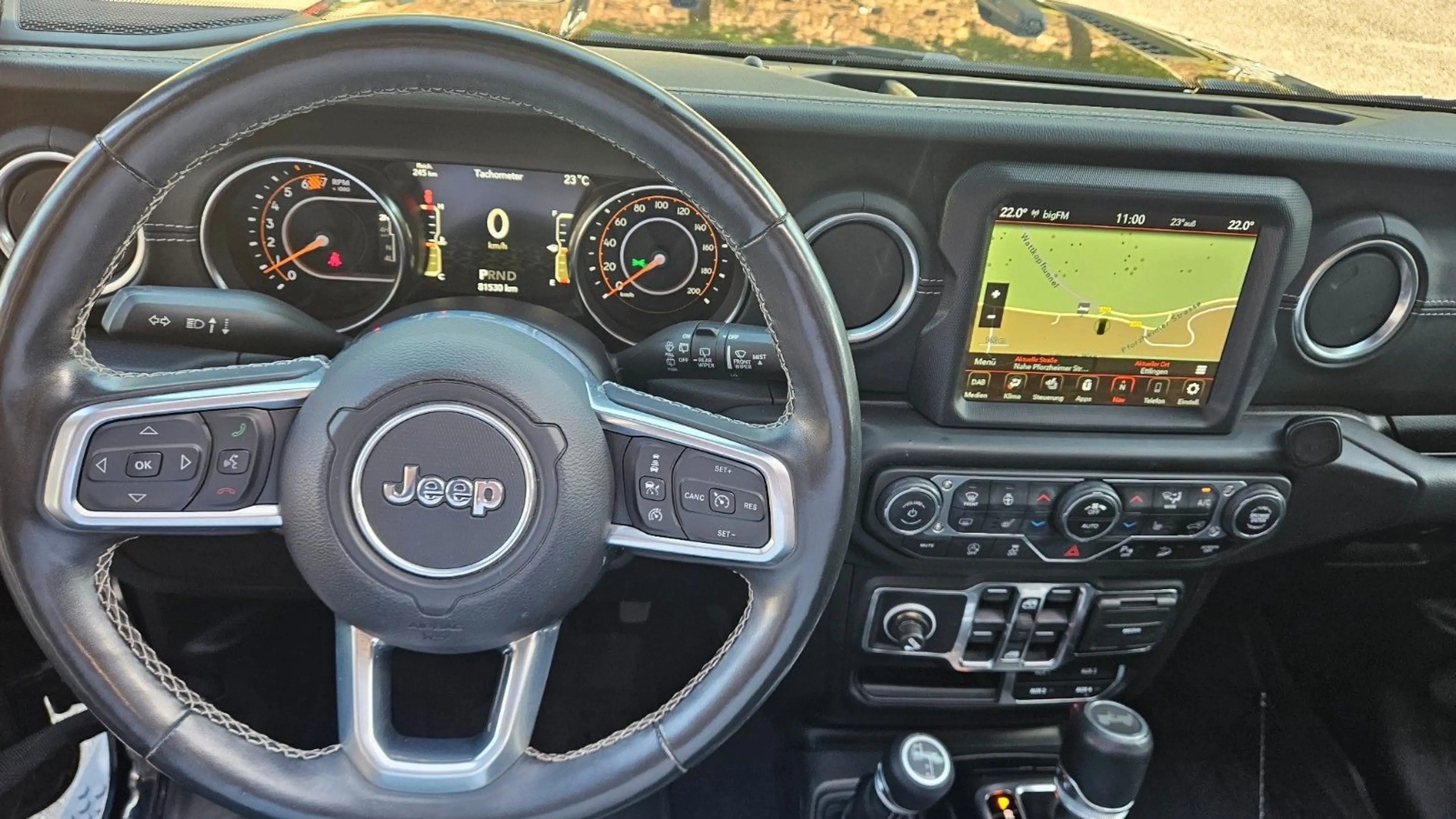 Jeep Wrangler *Unlimited*Sahara*Soft Top*Kamera*LED* — photo 15