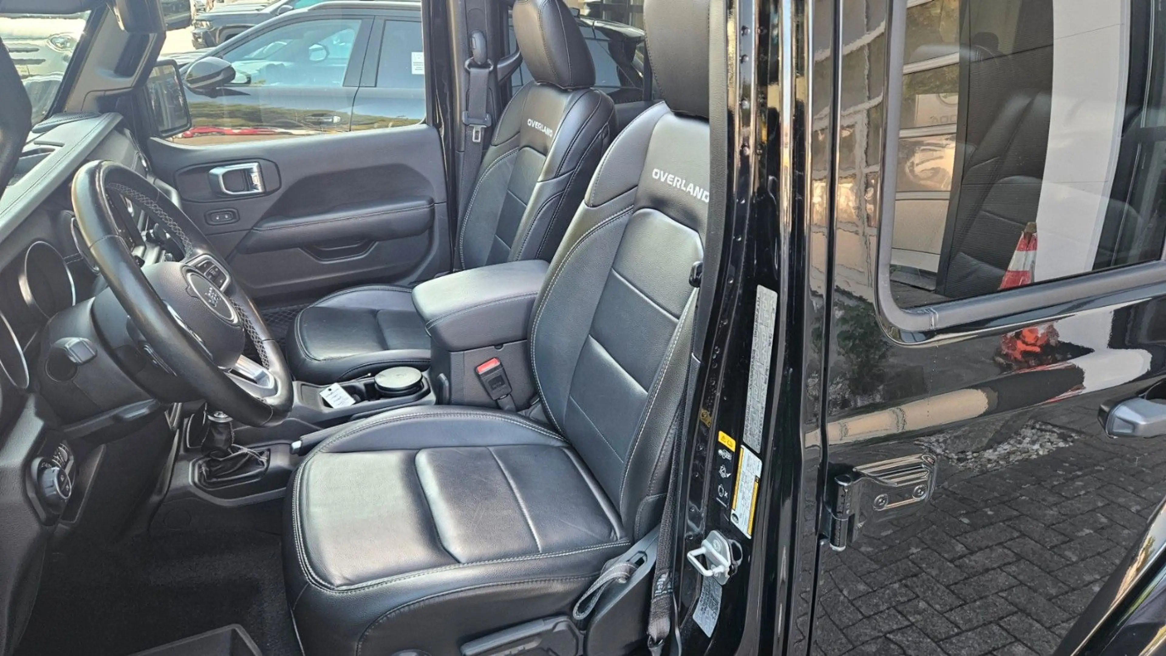 Jeep Wrangler *Unlimited*Sahara*Soft Top*Kamera*LED* — photo 11