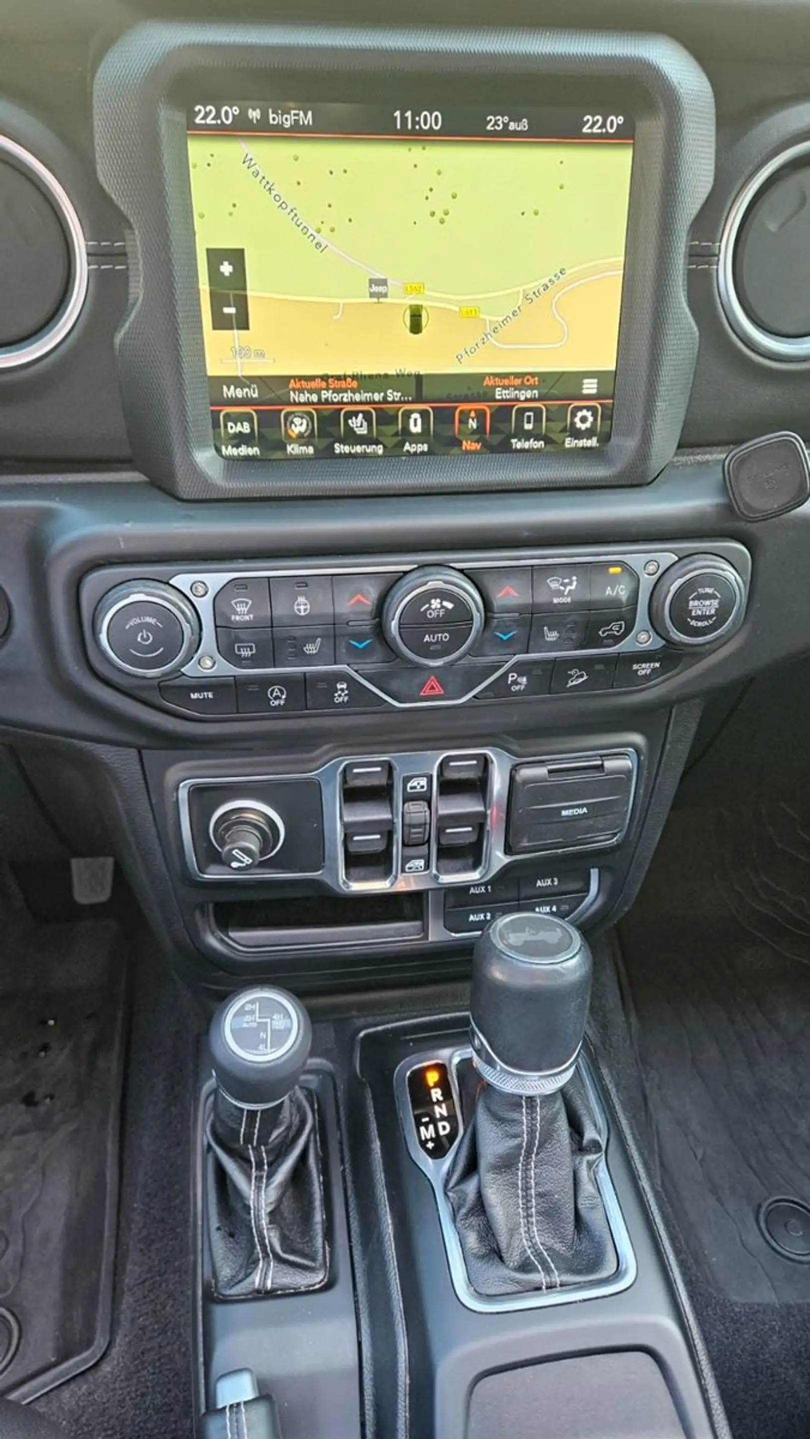 Jeep Wrangler *Unlimited*Sahara*Soft Top*Kamera*LED* — photo 14