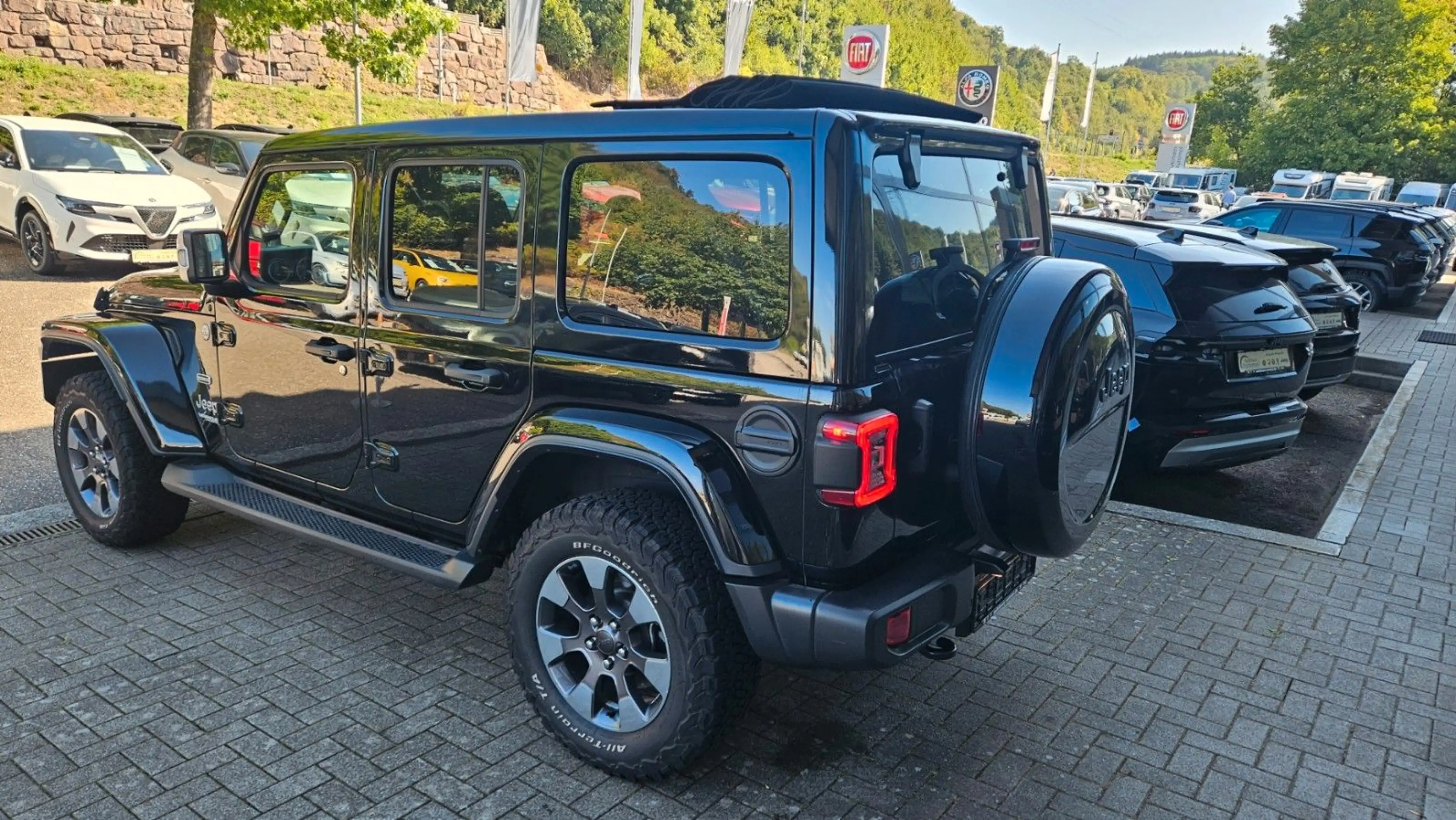 Jeep Wrangler *Unlimited*Sahara*Soft Top*Kamera*LED* — photo 7