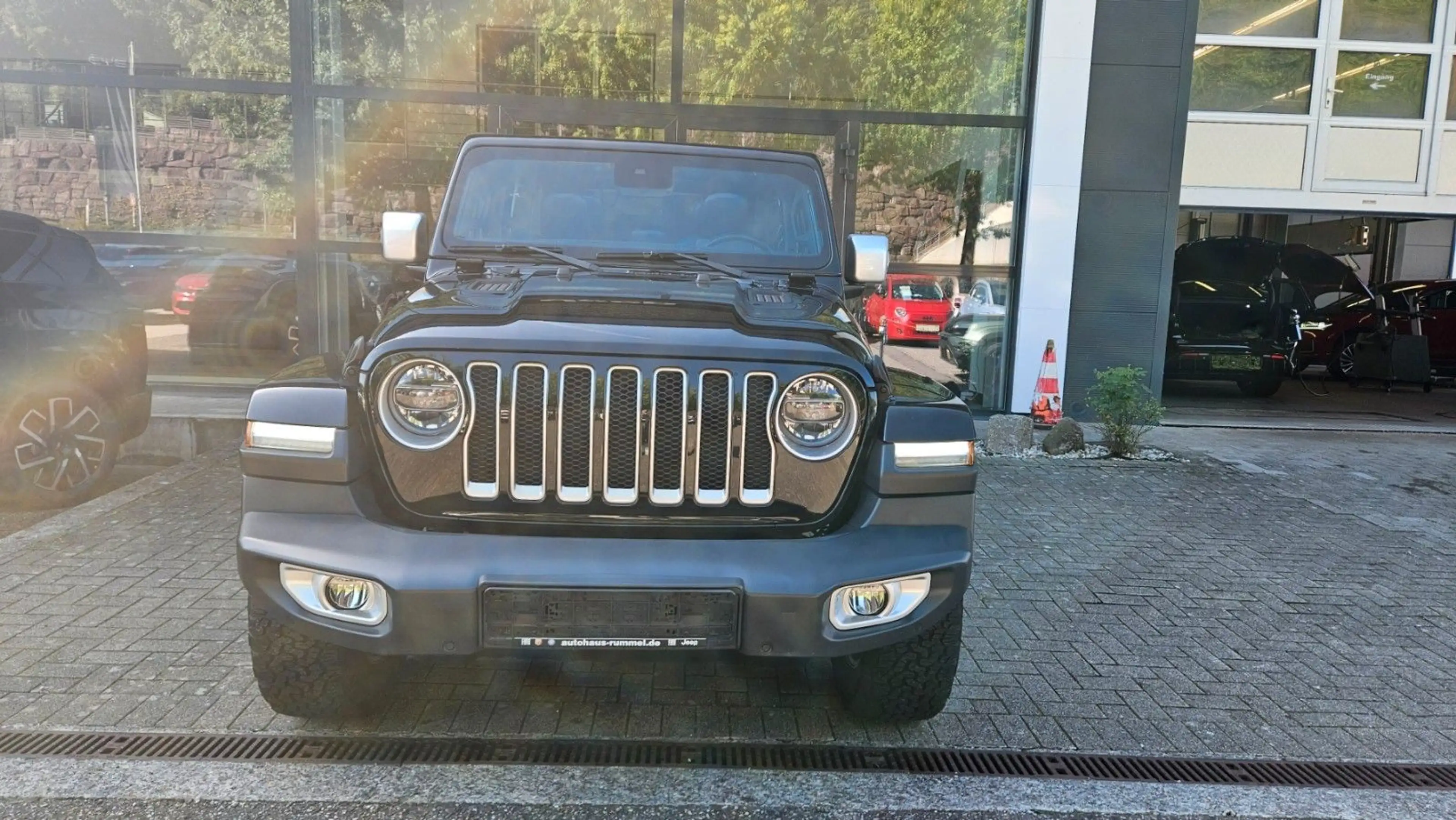 Jeep Wrangler *Unlimited*Sahara*Soft Top*Kamera*LED* — photo 2