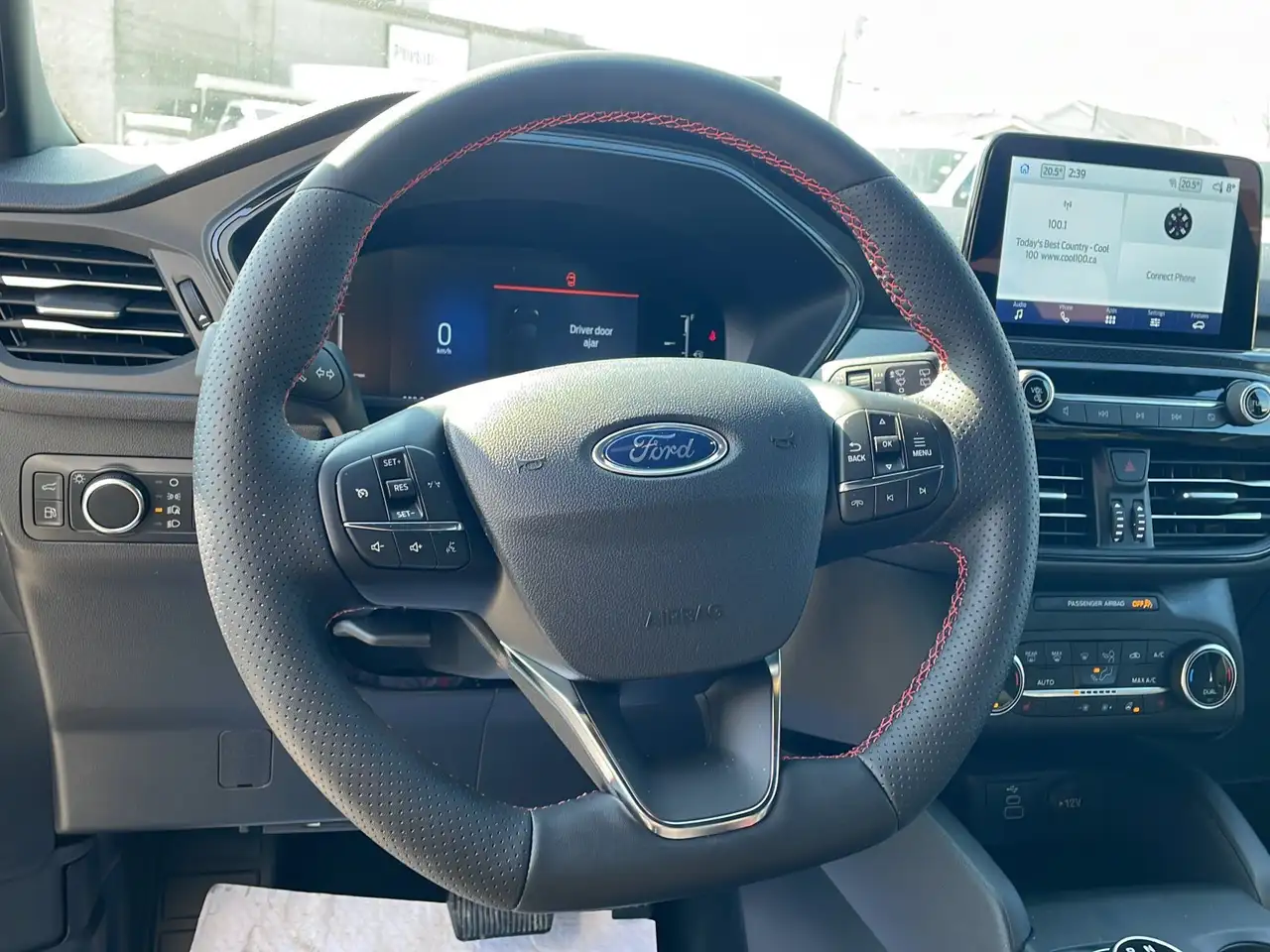 Ford Escape снимка Ford Escape
