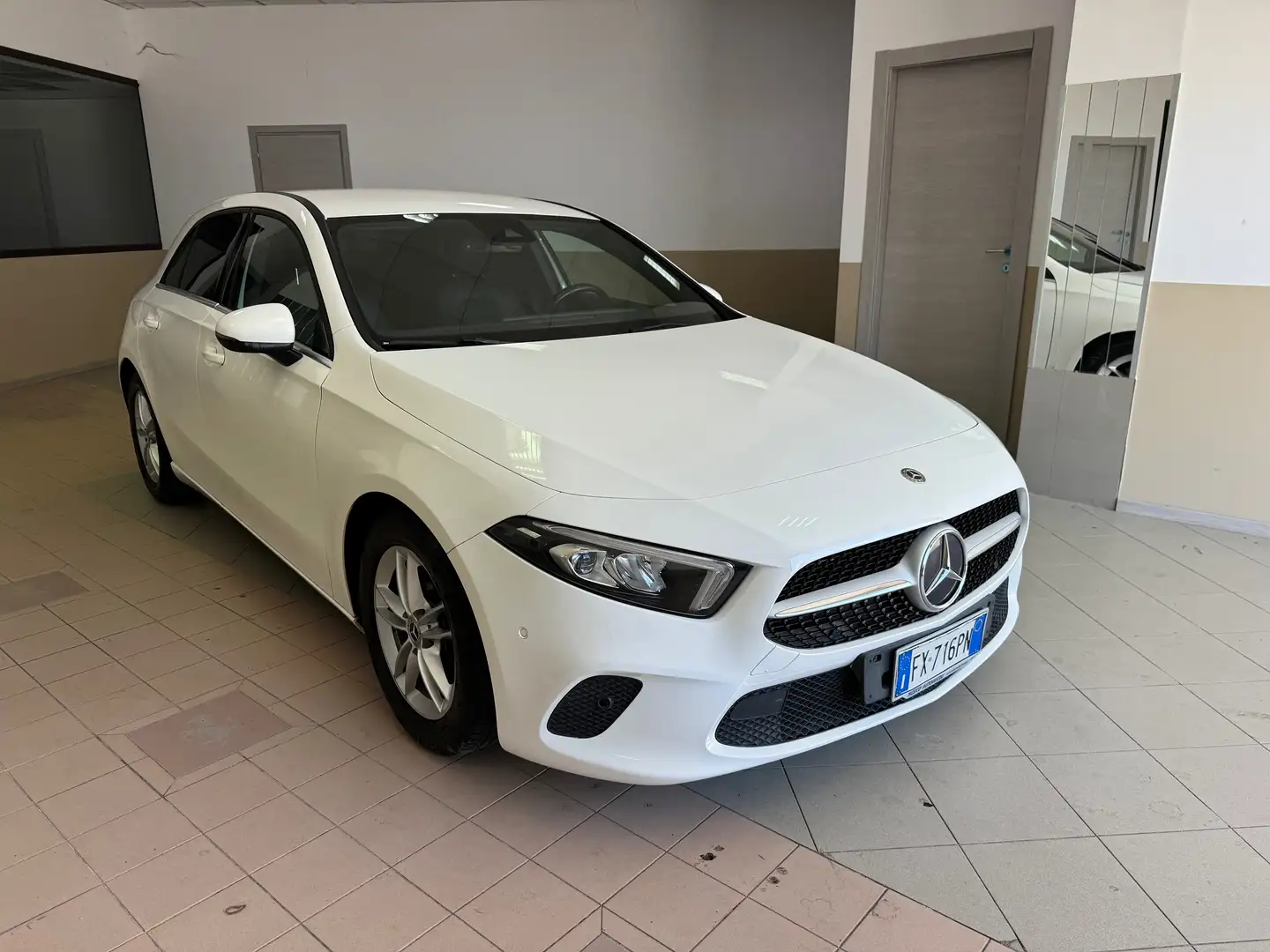 Mercedes-Benz A 180 Classe A - W177 2018 d Executive auto Bianco - 2