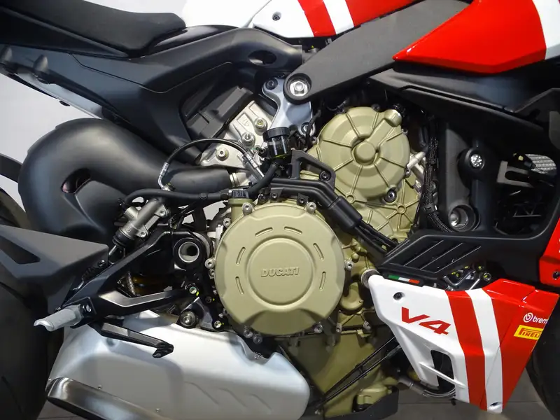 Ducati Streetfighter - foto 6