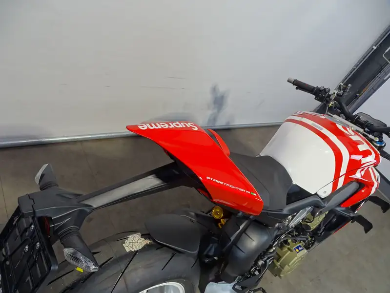 Ducati Streetfighter - foto 5