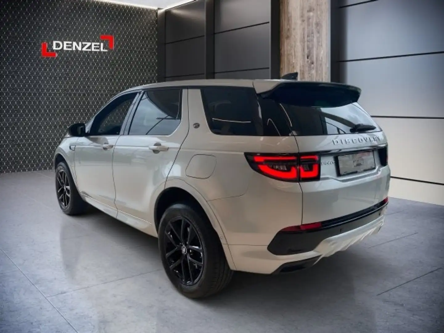 Land Rover Discovery Sport P270e S Silber - 2