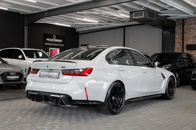 BMW M3 view 9