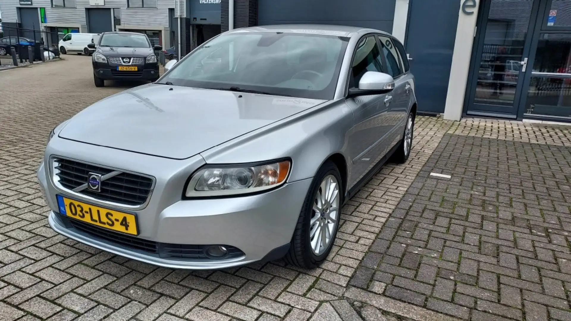 Volvo V50 2.0i met nieuwe APK Grijs - 2