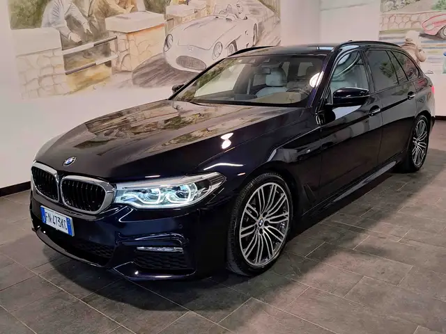 BMW 520 xDrive Msport - TUTTI TAGLIANDI BMW - RETRO-CAMERA - APPLE - VETRI SCURI - GARANZIA