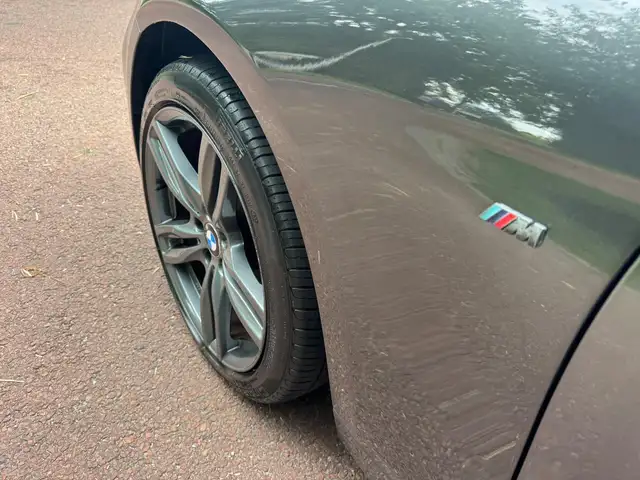 BMW 3 Series view 10