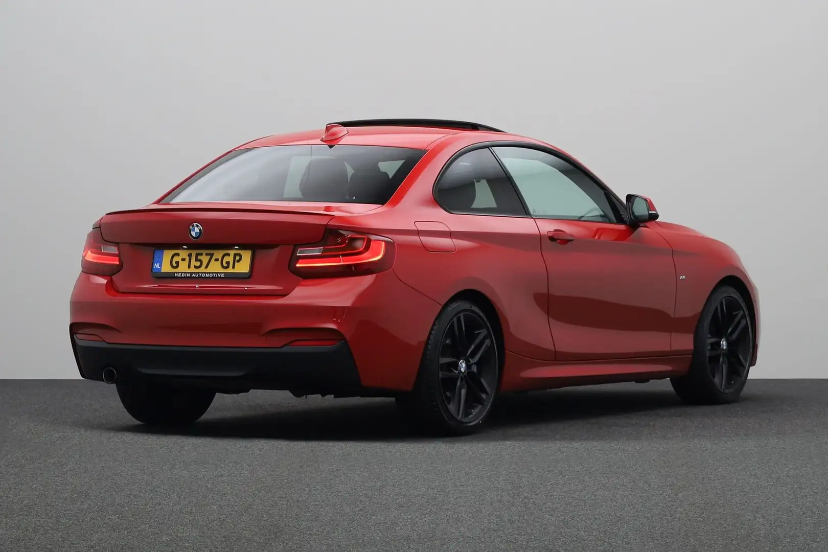 BMW 218 2-serie Coupé 218i High Executive | M-sport | Acht Rood - 2