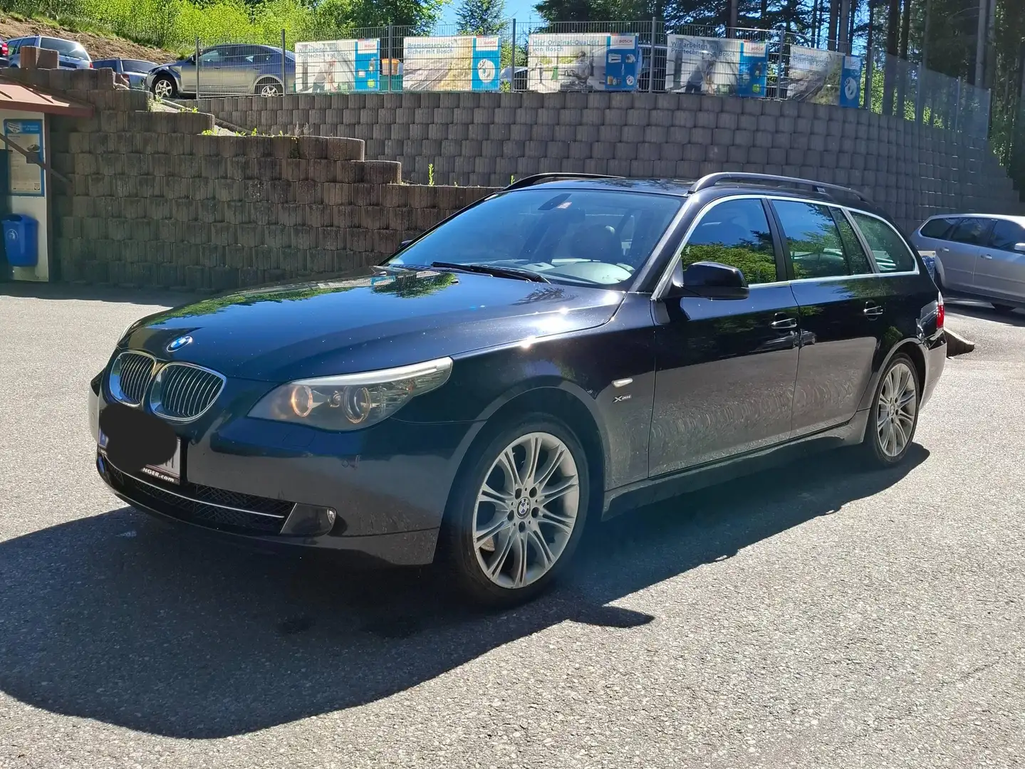 BMW 525 Schwarz - 1