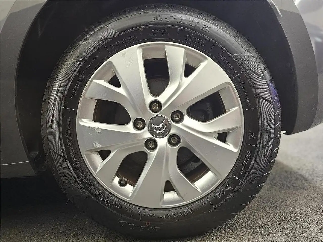 Citroen C4 Berline — photo 27