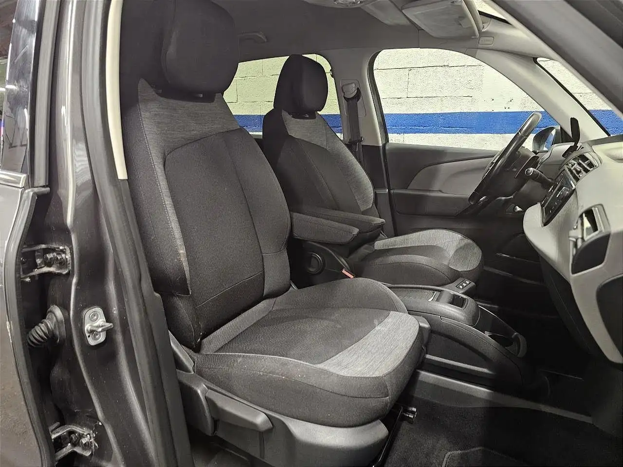 Citroen C4 Berline — photo 24