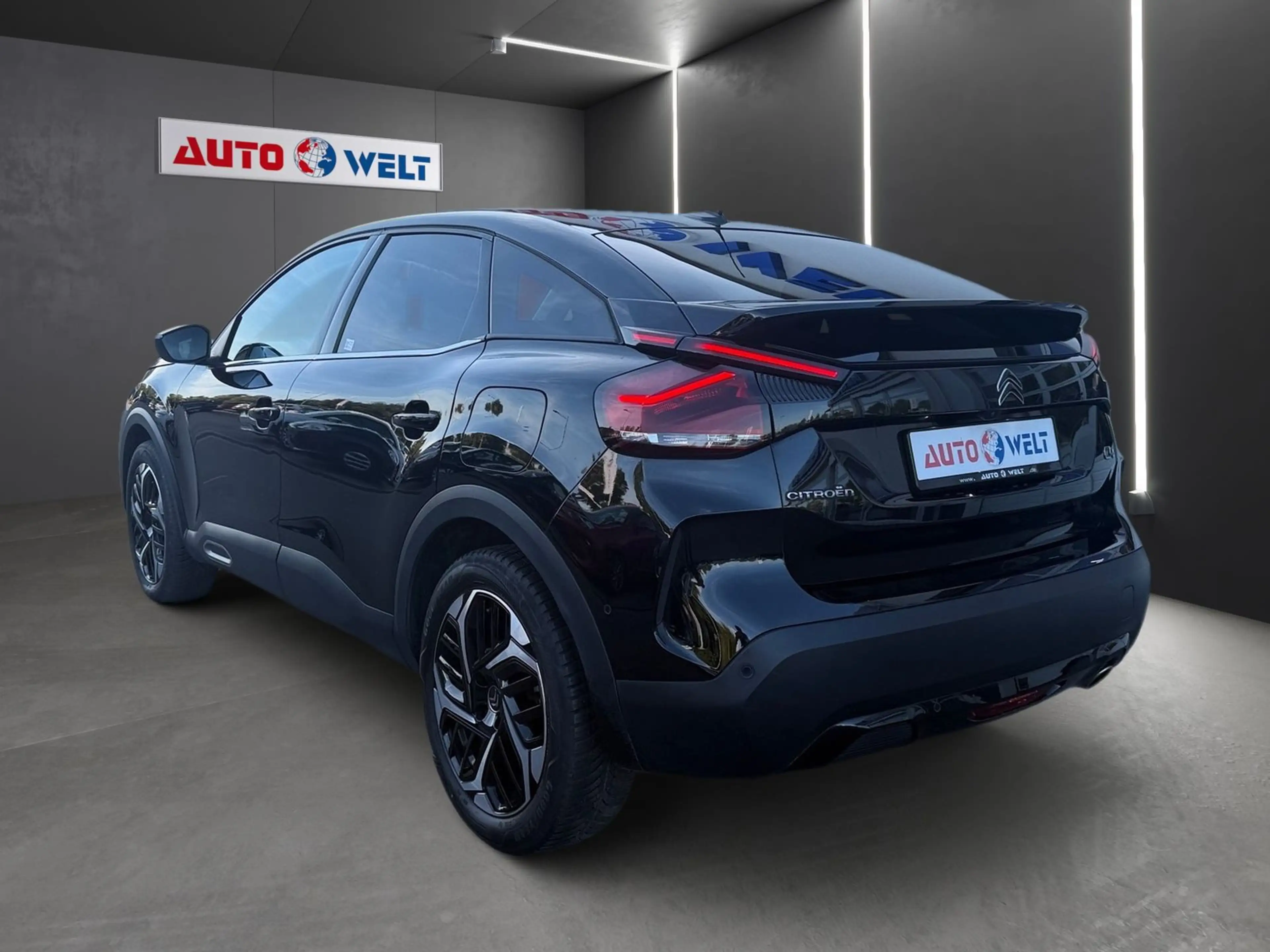 Citroen C4 1.5 Blue-HDi Automatik Navi Kamera Spurhalte — photo 5