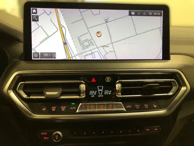 BMW X3 view 5